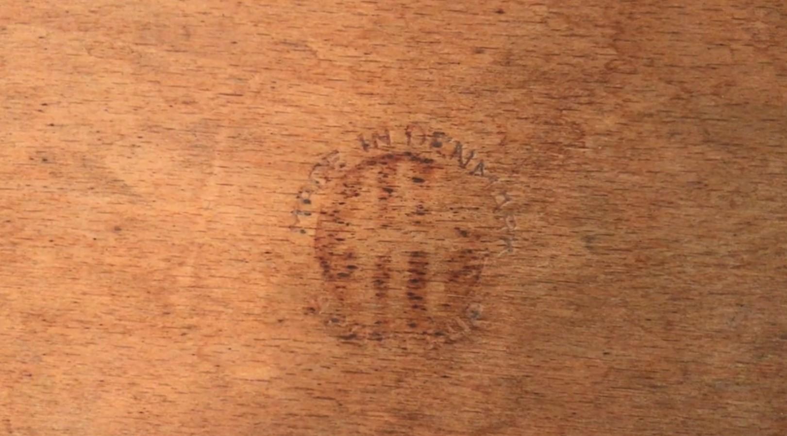 Hocker aus Holz, signiert, Dänemark, 1950 im Angebot 3