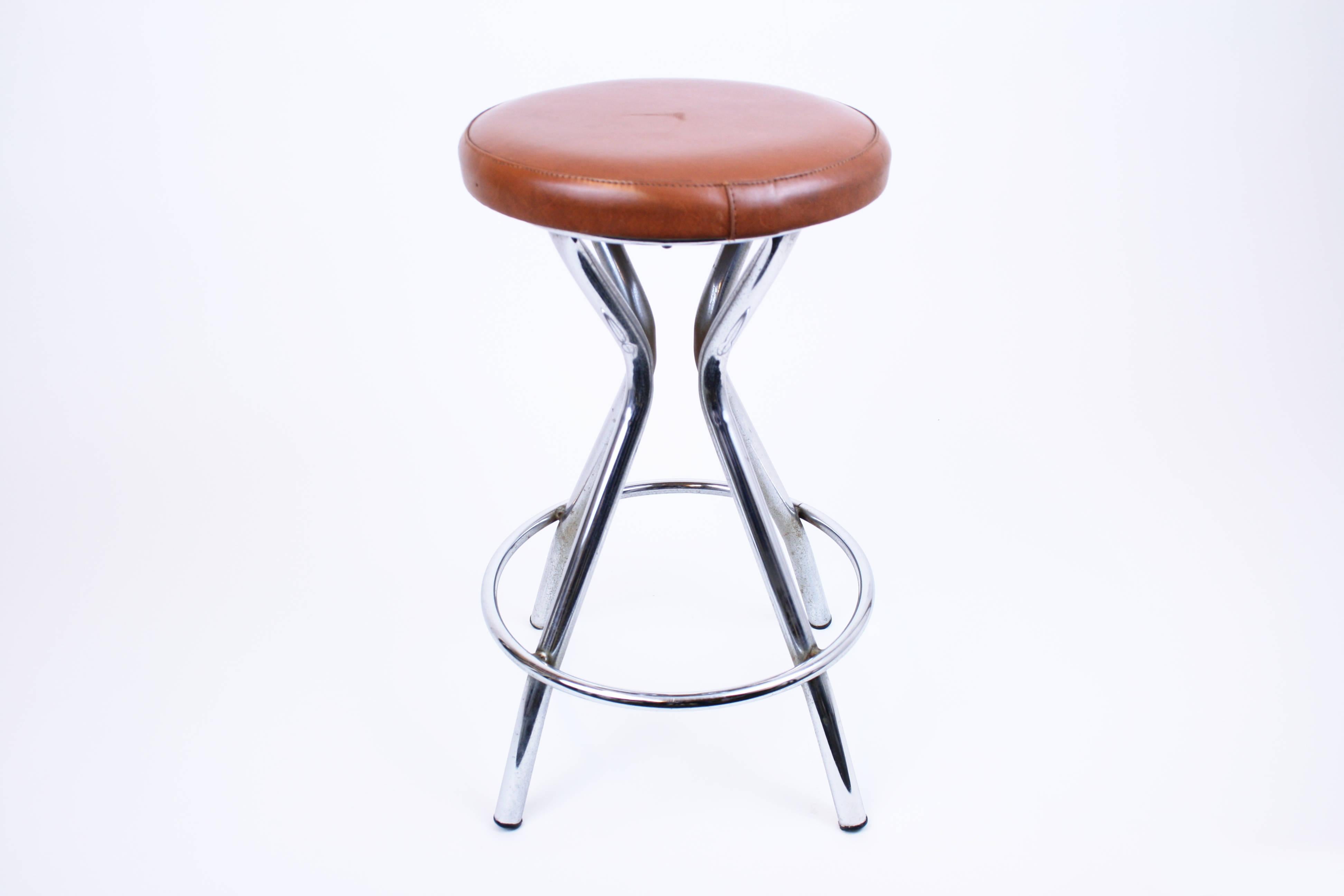Stool Industrial Design in the Manner of Gio Ponti Italy 1970s For Sale 3