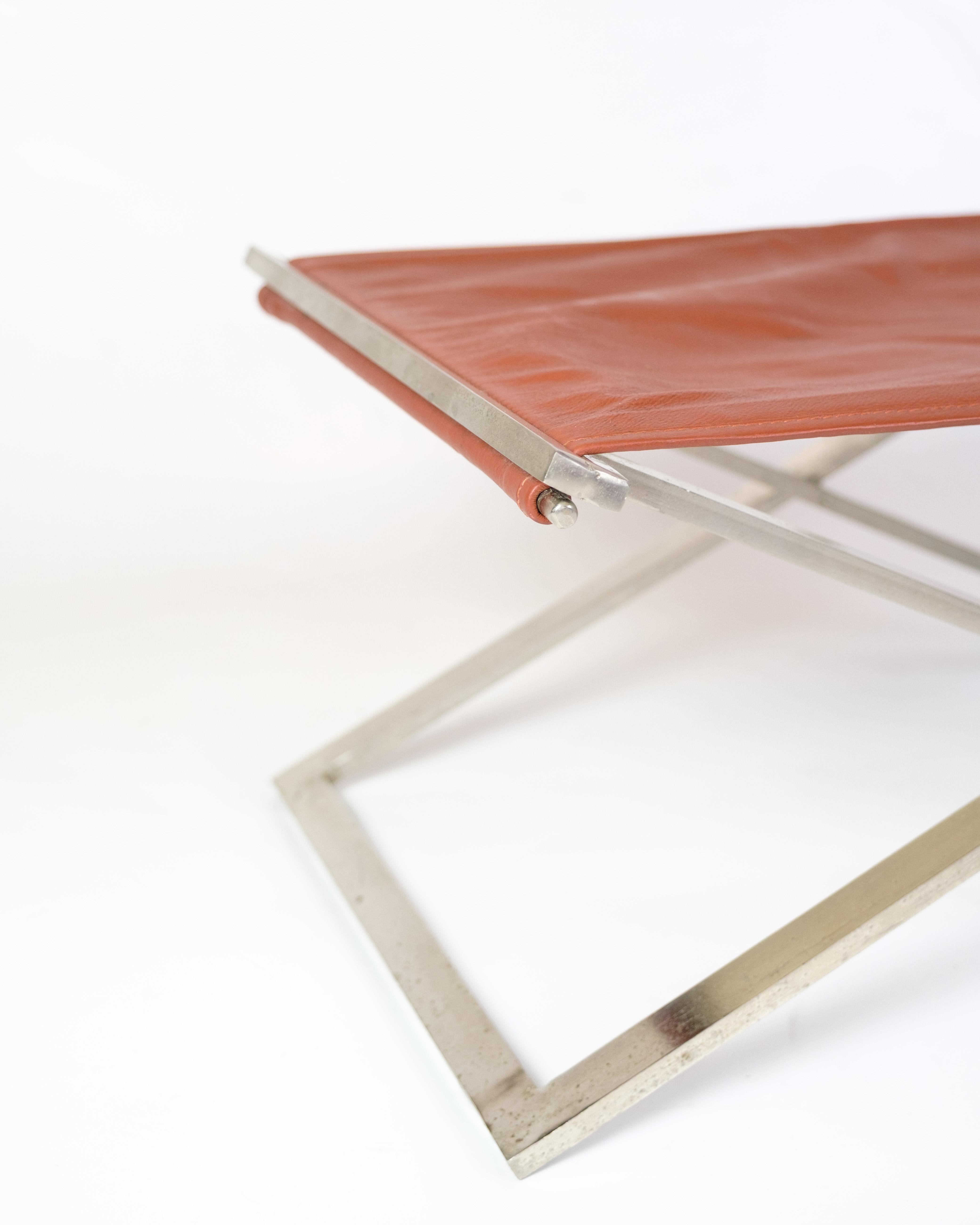 Hocker aus gebürstetem Stahl mit cognacfarbenem Leder von Michael Christensen (Dänisch) im Angebot