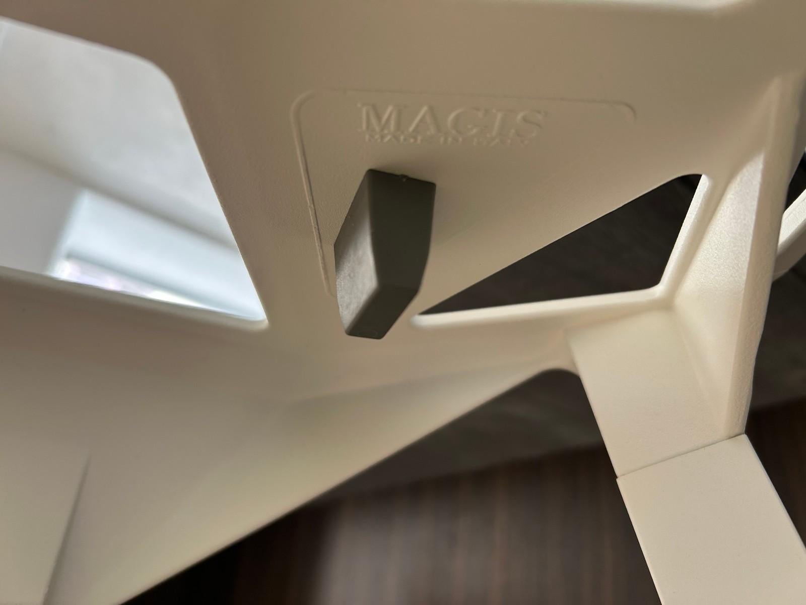 Aluminium Magis Stool One design Konstantin Grcic en vente