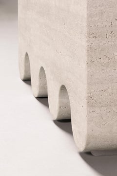 Sgabello in marmo Francesco Balzano per Giobagnara Sgabello in marmo ossicoide