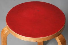 Tabouret modèle 60, Alvar Aalto, Oy Huonekalu- ja Rakennustyötehdas Ab, années 1950