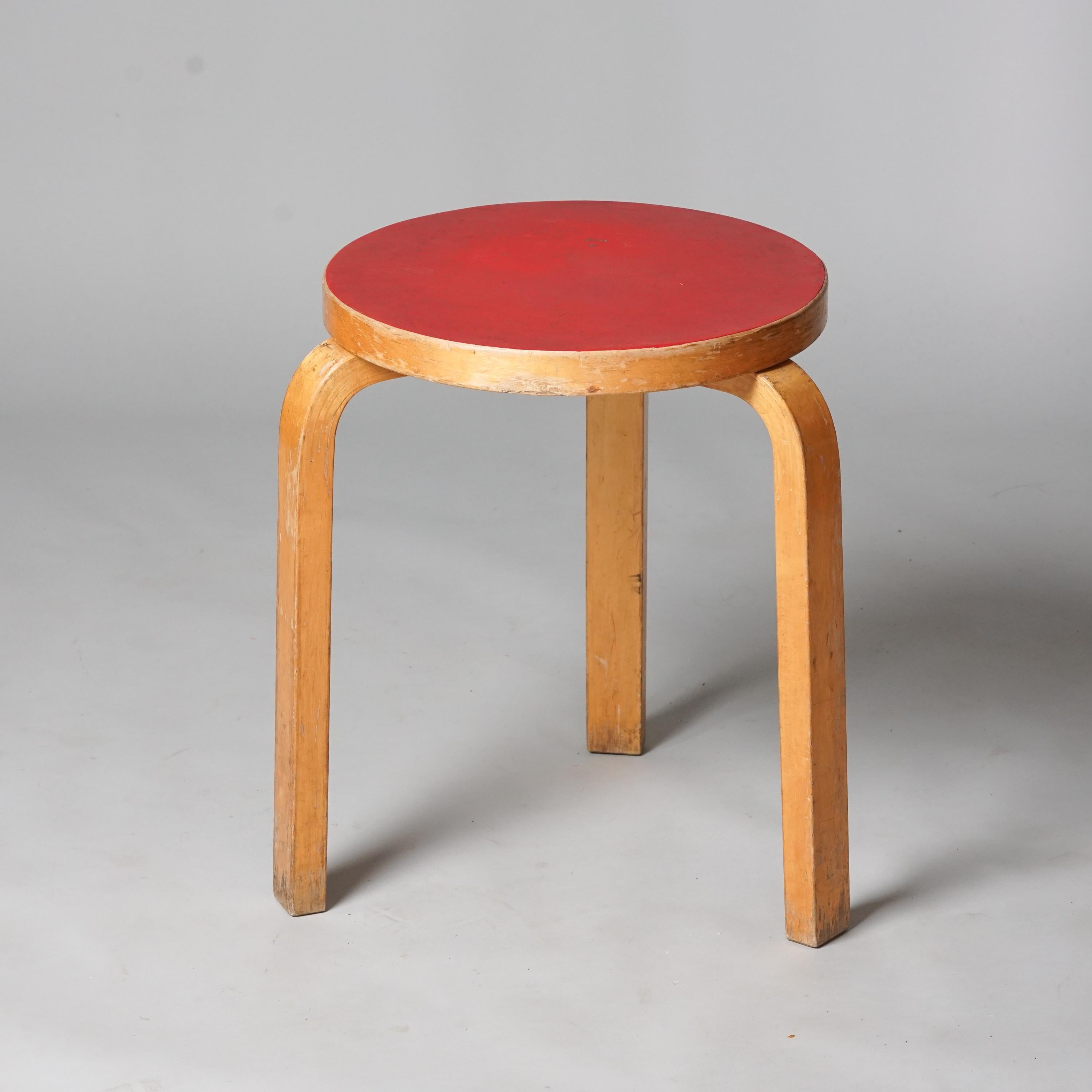 Hocker Modell 60, Alvar Aalto, Oy Huonekalu- ja Rakennustyötehdas Ab, 1950er Jahre (Finnisch) im Angebot