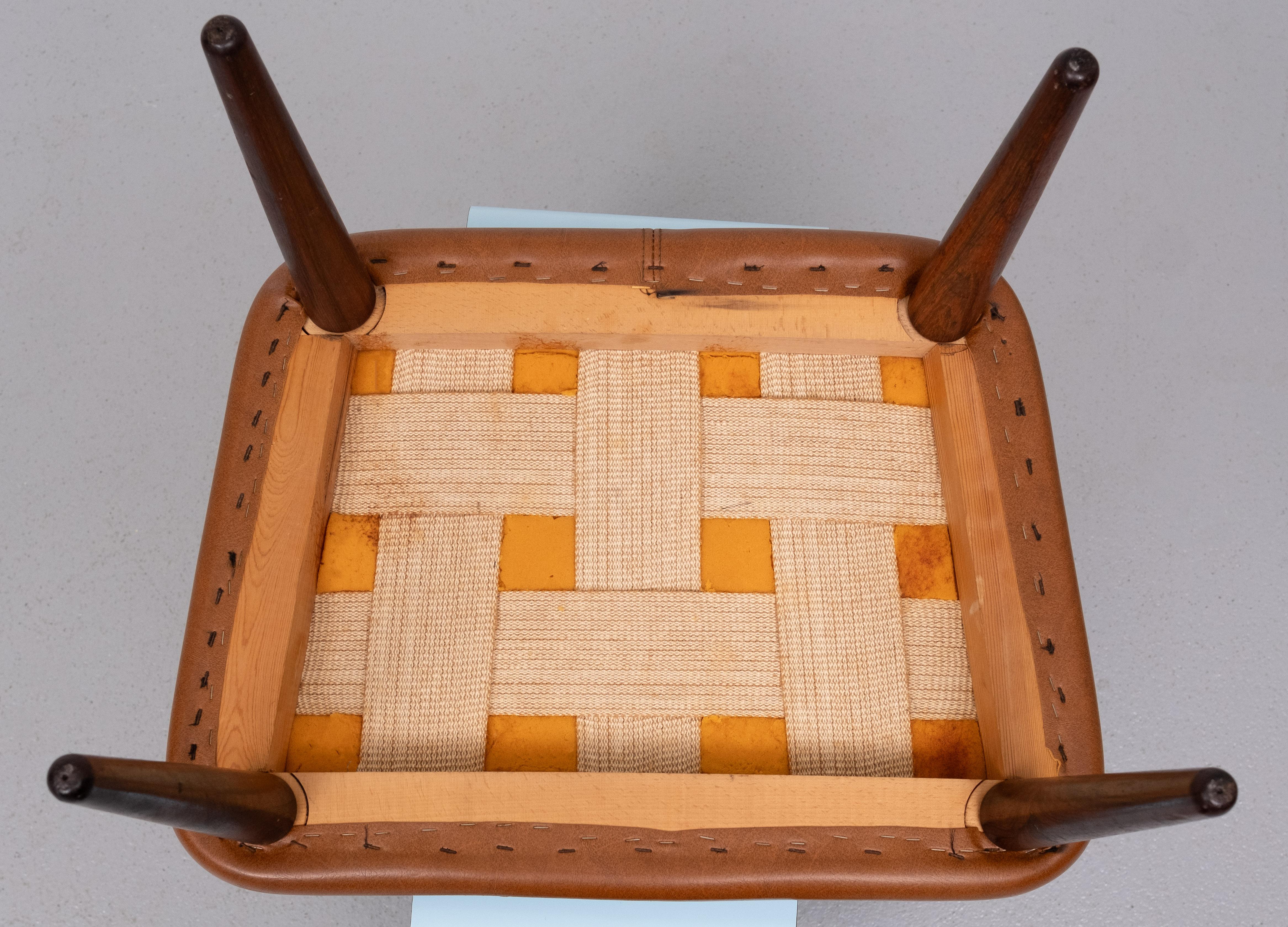 Mid-20th Century stool model 91 designed by Illum Wikkelsø. Produced by Michael Laursen in Aarhus For Sale