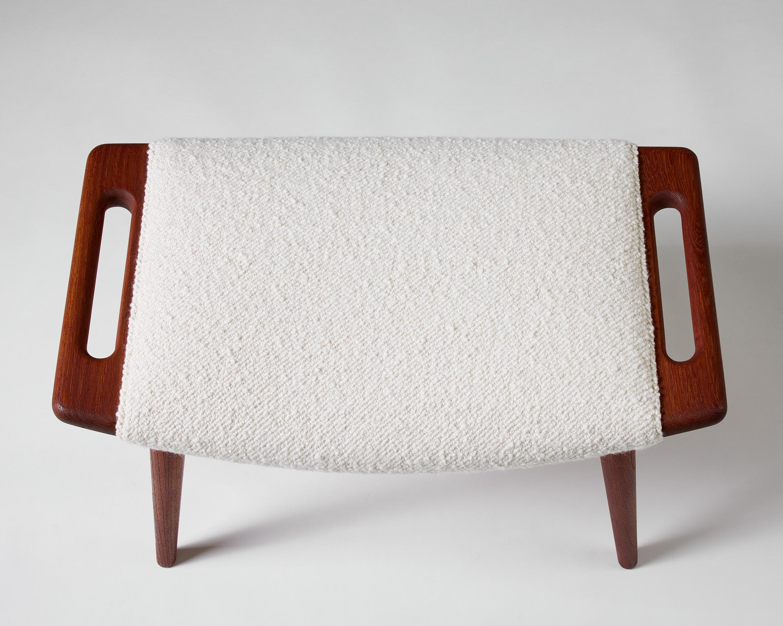 Stool model AP120 Designed by Hans J. Wegner For Sale 3