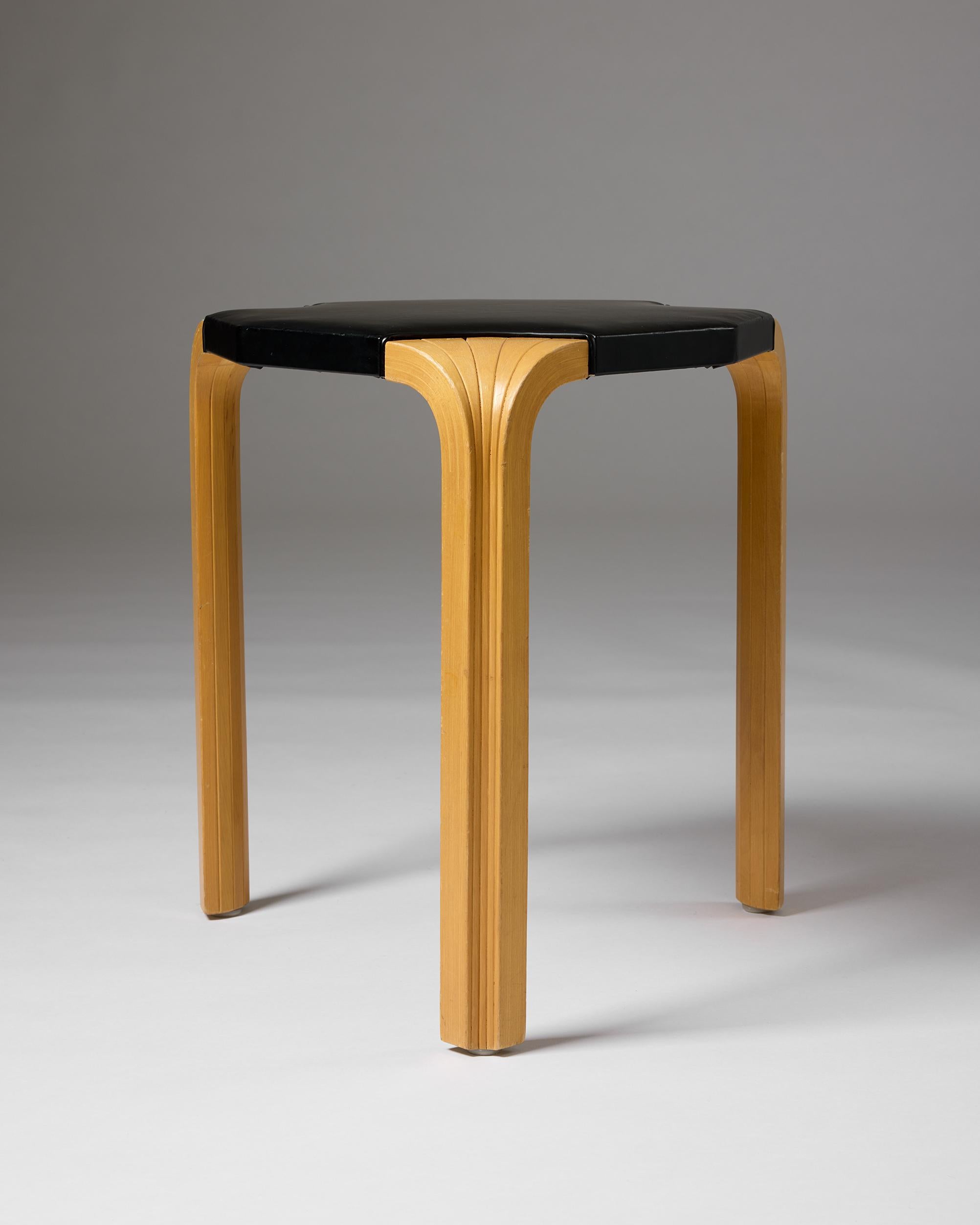 Mid-20th Century Stool, model X602 designed by Alvar Aalto, Finland 1950s For Sale