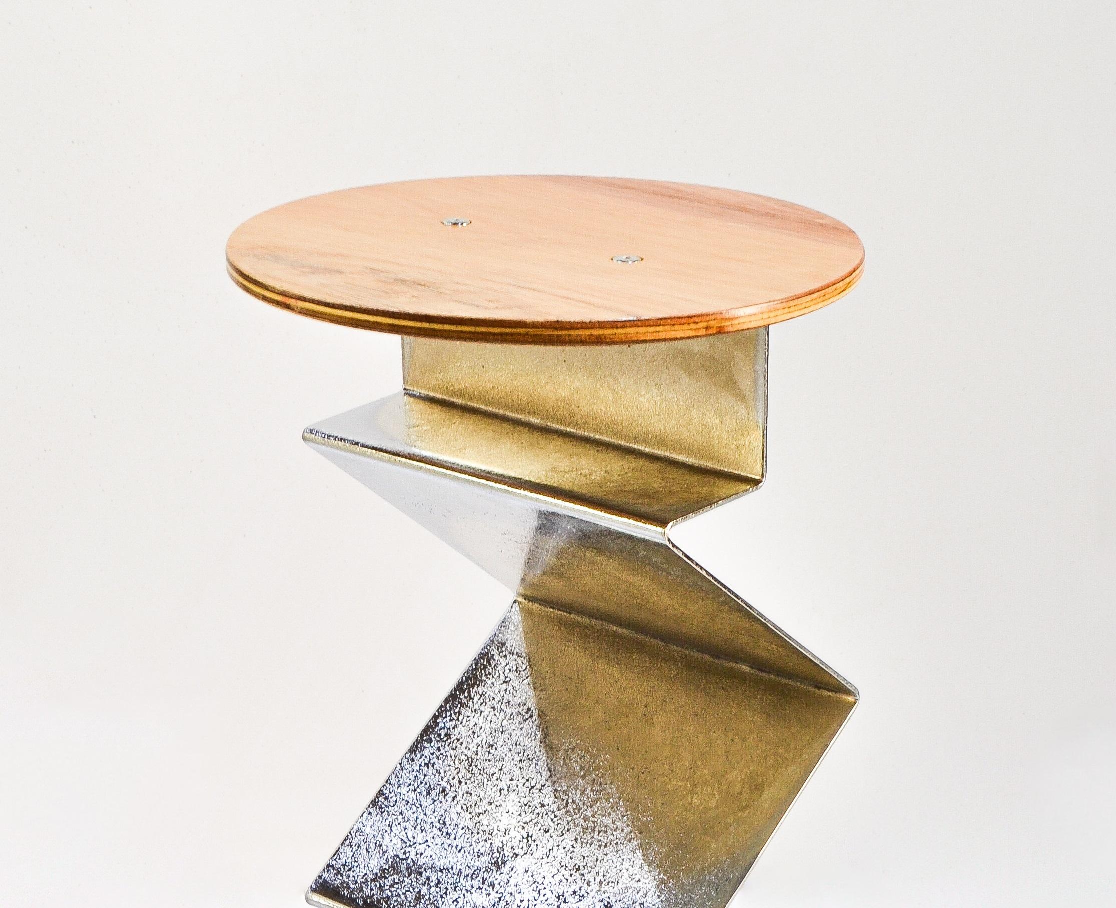 Moderne Tabouret Table de nuit en acier, Wood et acier inoxydable par Eguiarte & Eguiarte en vente