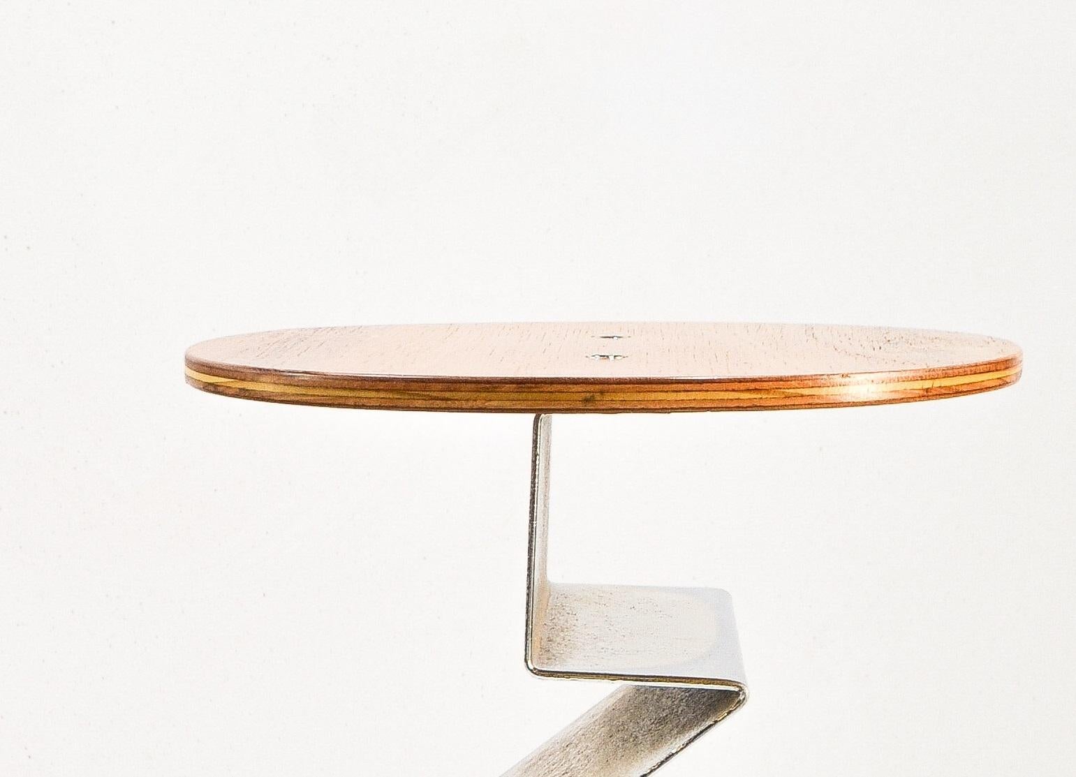 Autre Tabouret Table de nuit en acier, Wood et acier inoxydable par Eguiarte & Eguiarte en vente