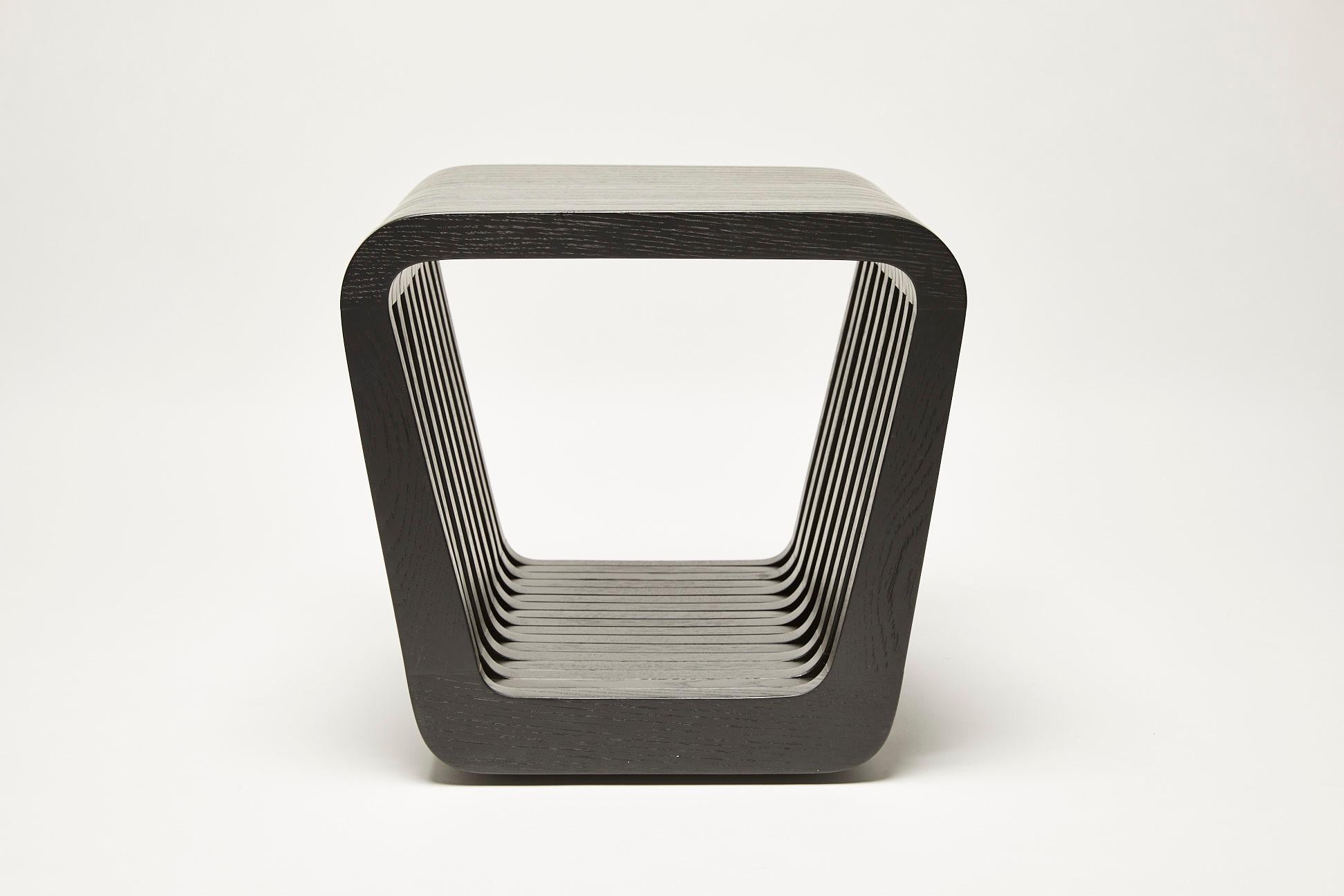 Moderne Tabouret ou table de chevet, LINK par Reda Amalou, 2016, chêne teinté noir en vente