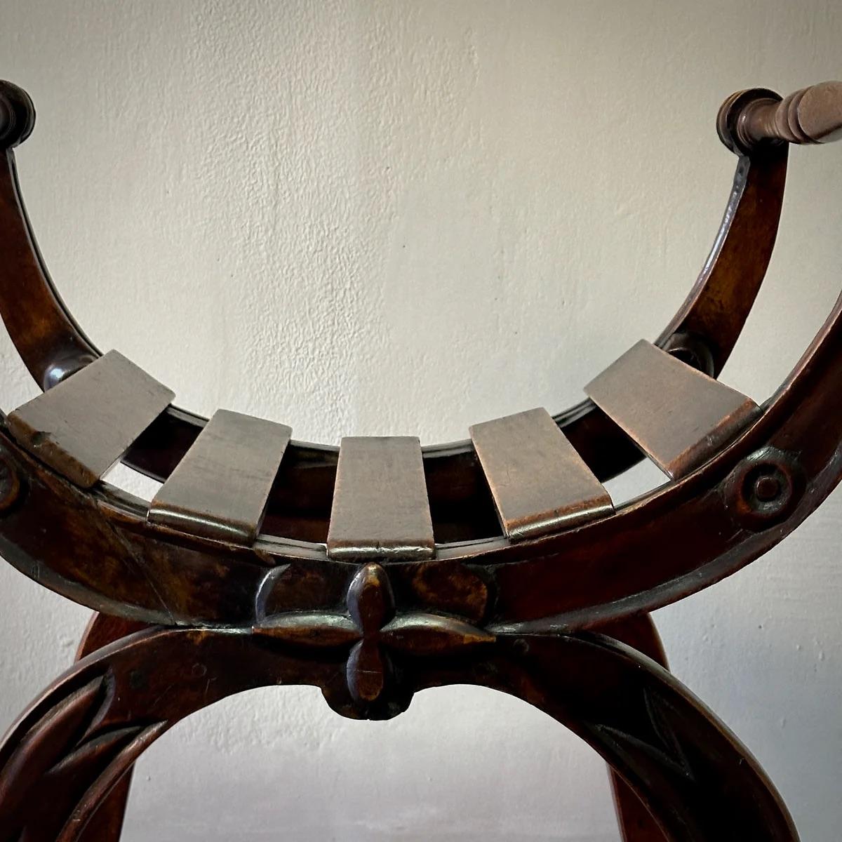 Hocker oder Bank im Angebot 2