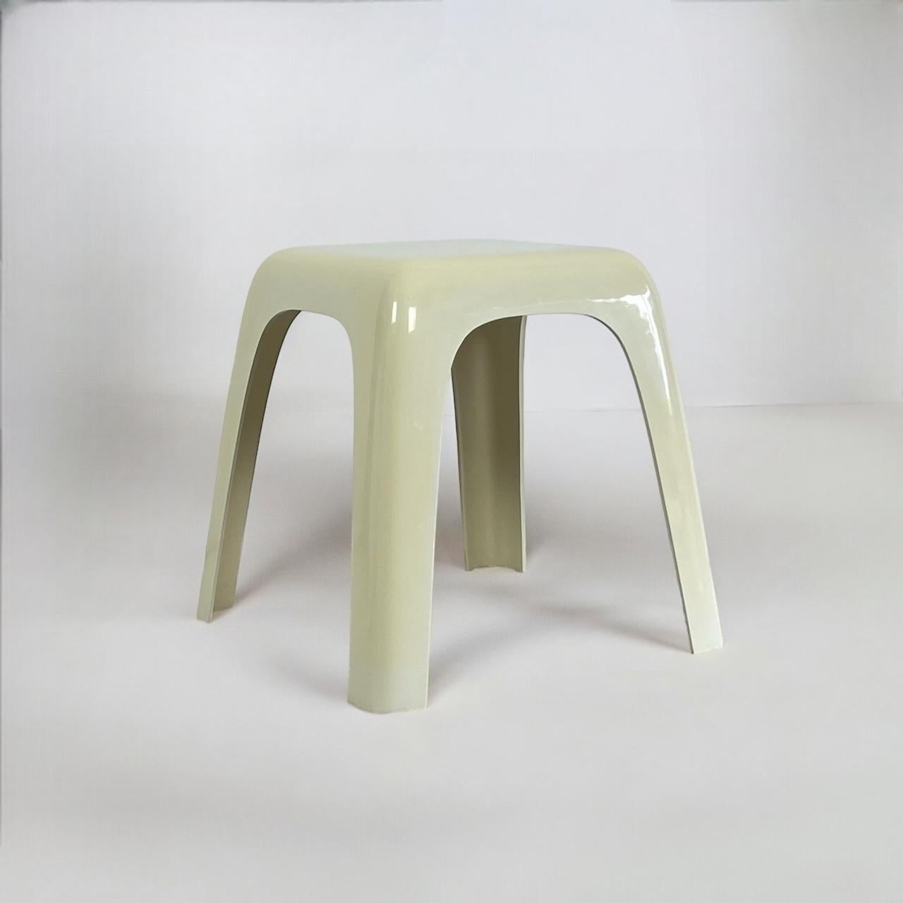 Stool or Low Table ‘Small’ by Castiglioni Gaviraghi Lanza for Valenti, 1980s In condizioni buone in vendita a San Benedetto Del Tronto, IT