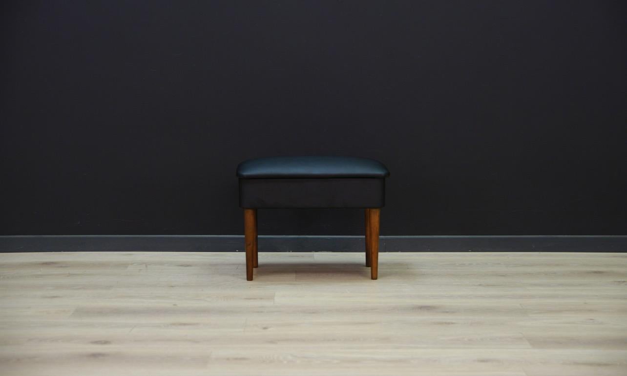 Footrest from the 1960s-1970s, Danish design, new upholstery made of eco-leather (black color). Preserved in good condition - directly for use.

Dimensions: Height 36 cm, width 49 cm, depth 34 cm.