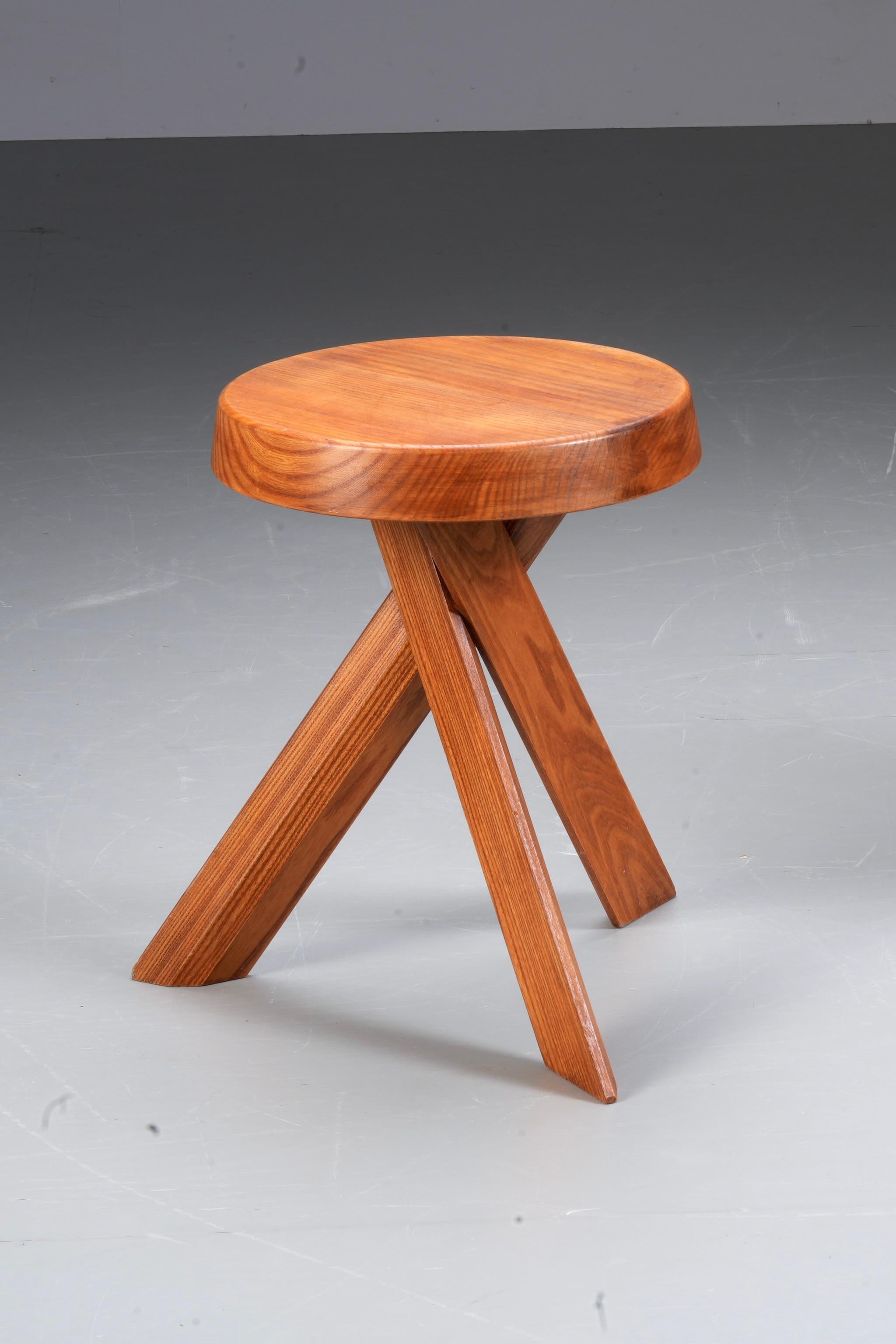 Hocker S13A, alte Version von Pierre Chapo in Ulme, Frankreich, 1970er Jahre (Französisch) im Angebot