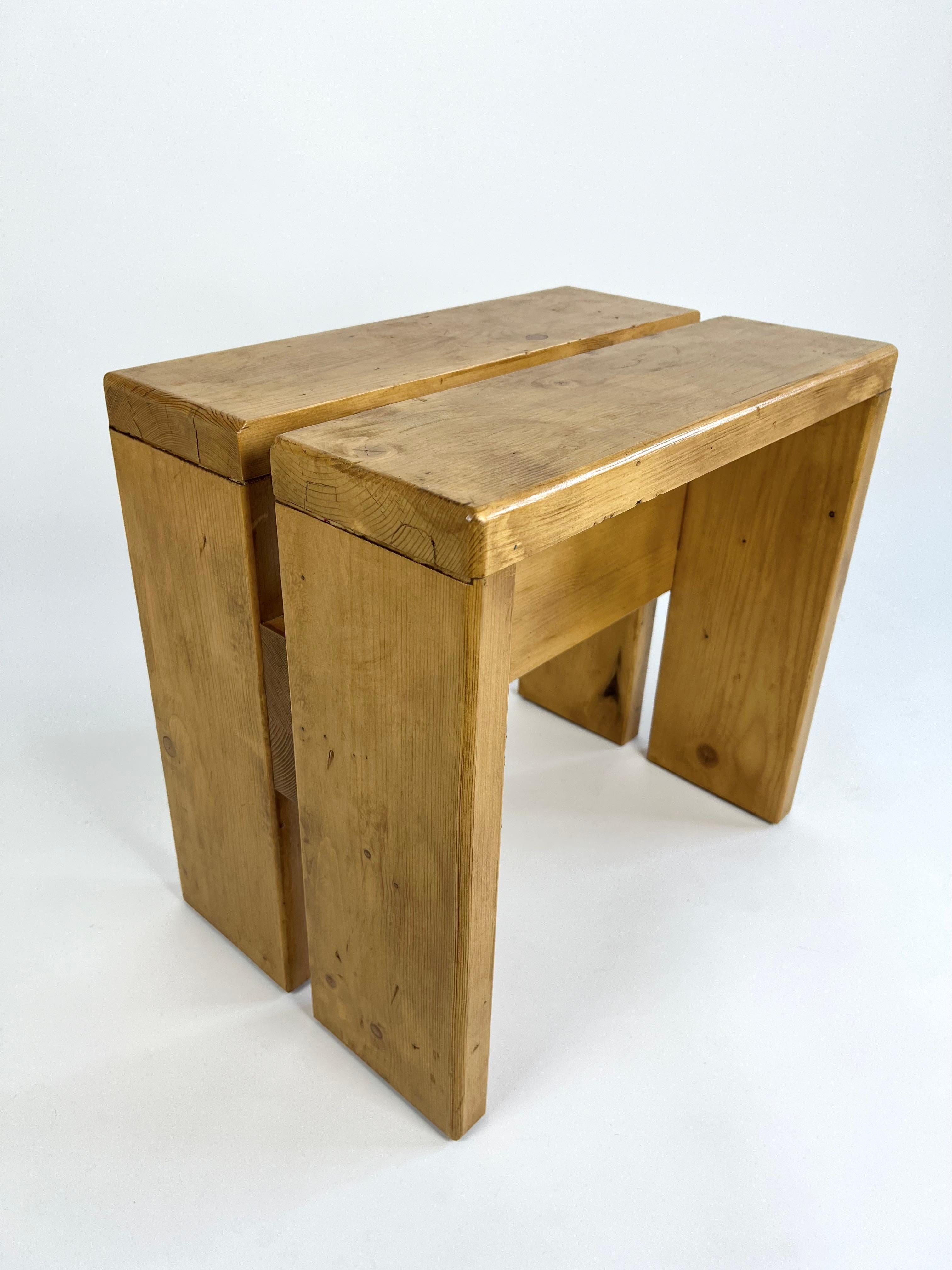 Stool/Side Table from Les Arcs. France 1970s, Charlotte Perriand 4
