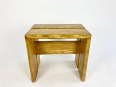 Tabouret / Table d'appoint / Petit banc de Les Arcs, France, Charlotte Perriand