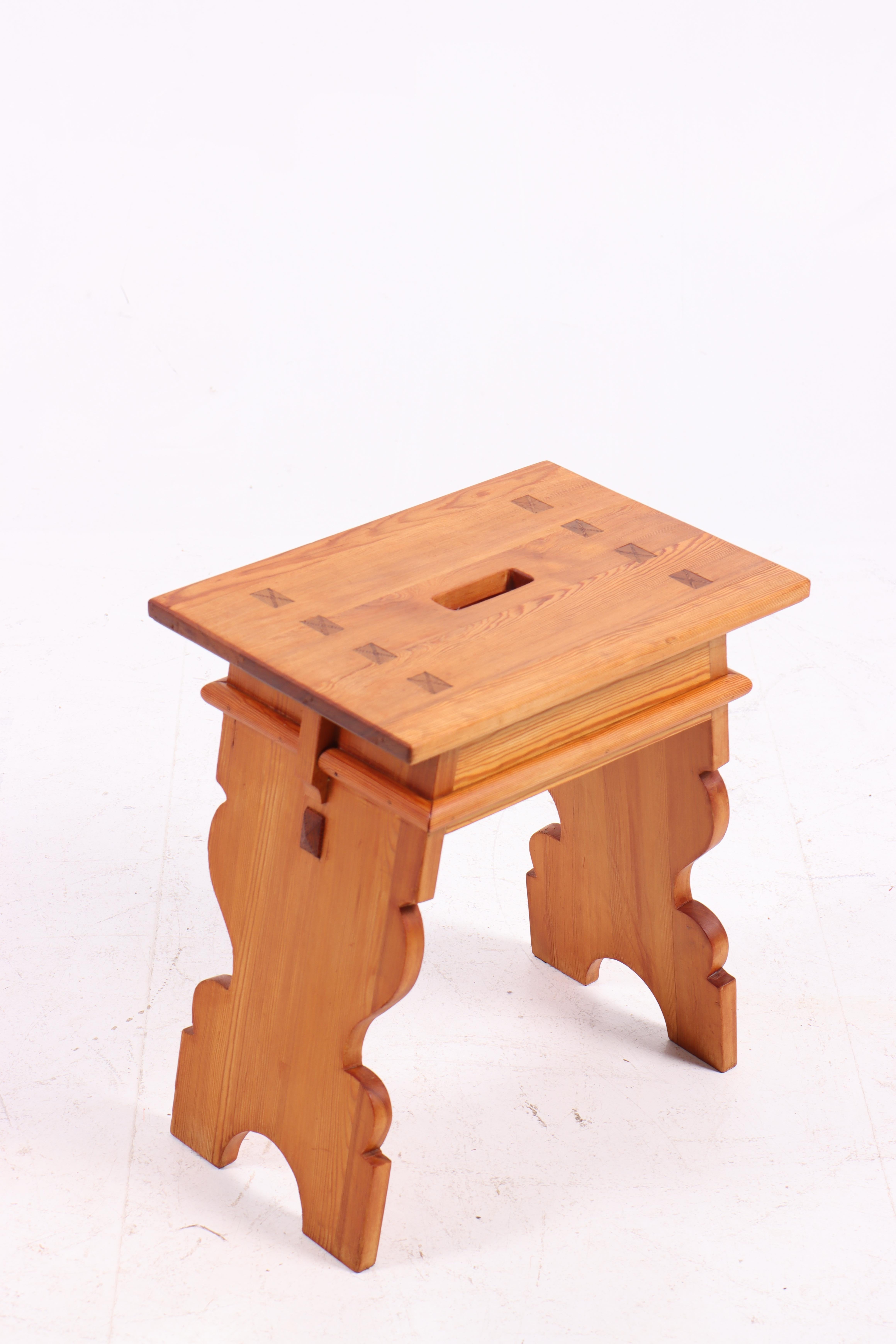 Scandinave moderne Tabouret en pin massif Designé par Martin Nyrop pour Rud Rasmussen en vente