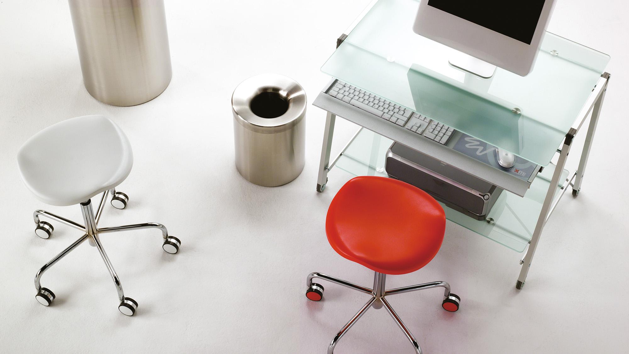 XXIe siècle et contemporain Tabouret à hauteur réglable par vérin à gaz avec roulettes Rexite Welcome - Whiting en vente