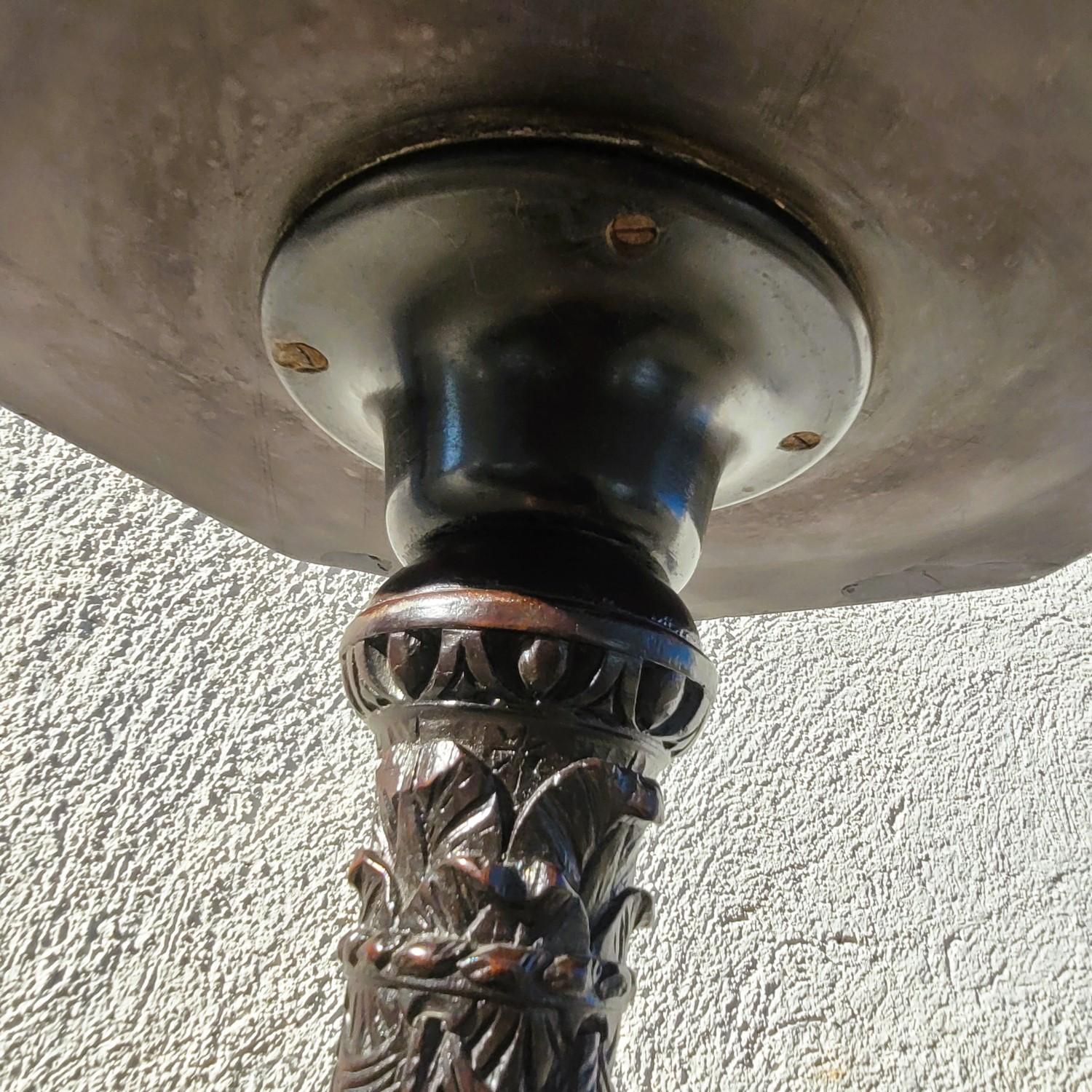 Hocker mit Hartstein-Marketerie, 19. Jahrhundert im Angebot 9