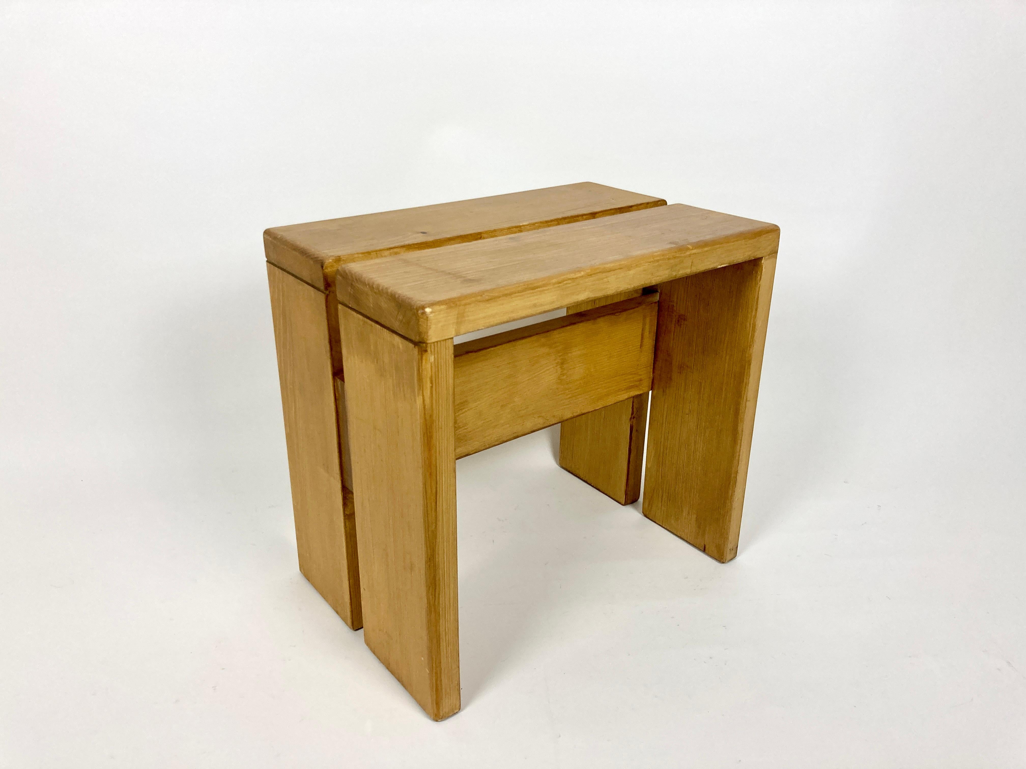 Stools/Side Table from Les Arcs, France 1970s, Charlotte Perriand 2