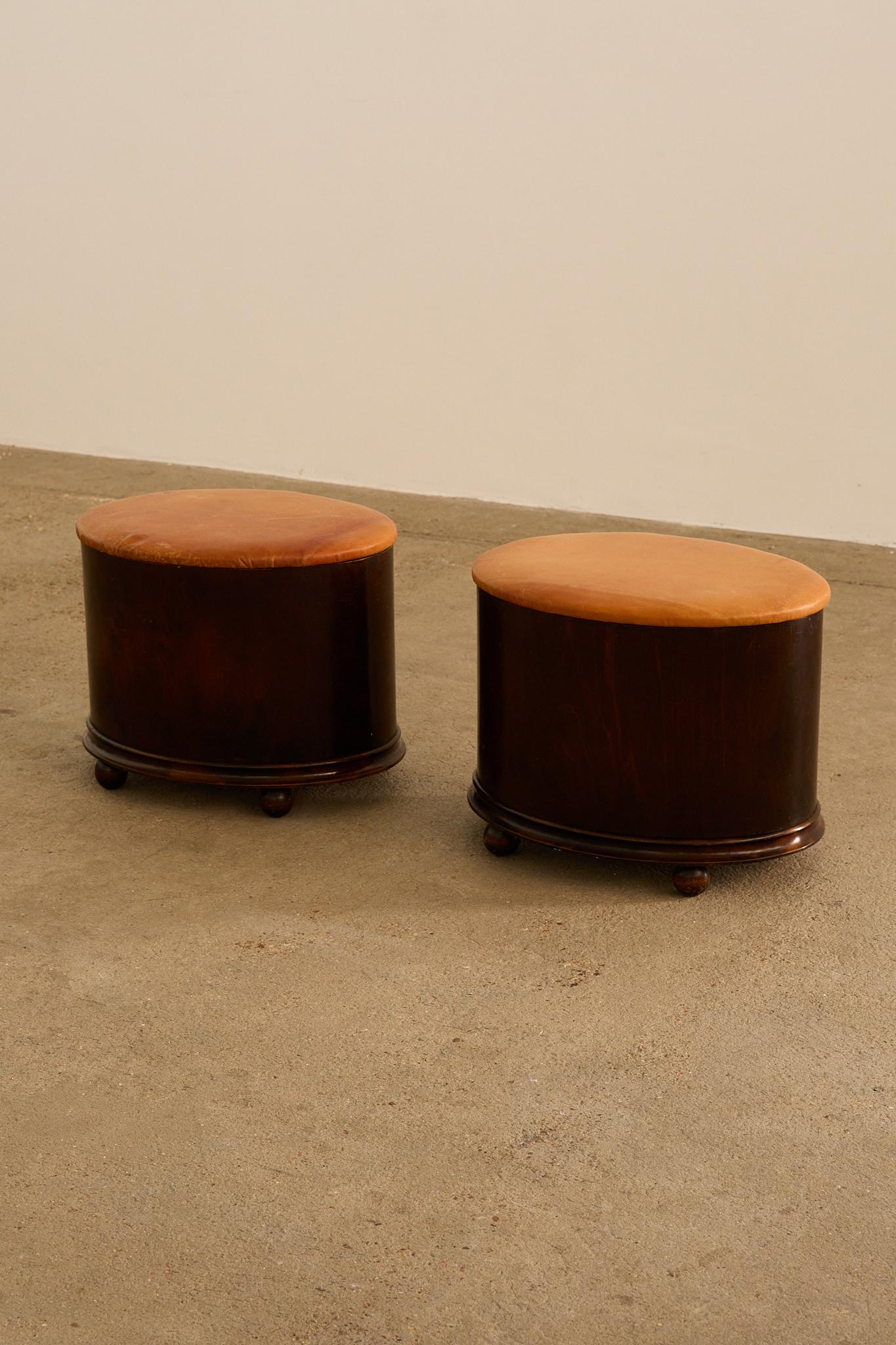 Menuiserie Tabourets avec rangement en vente