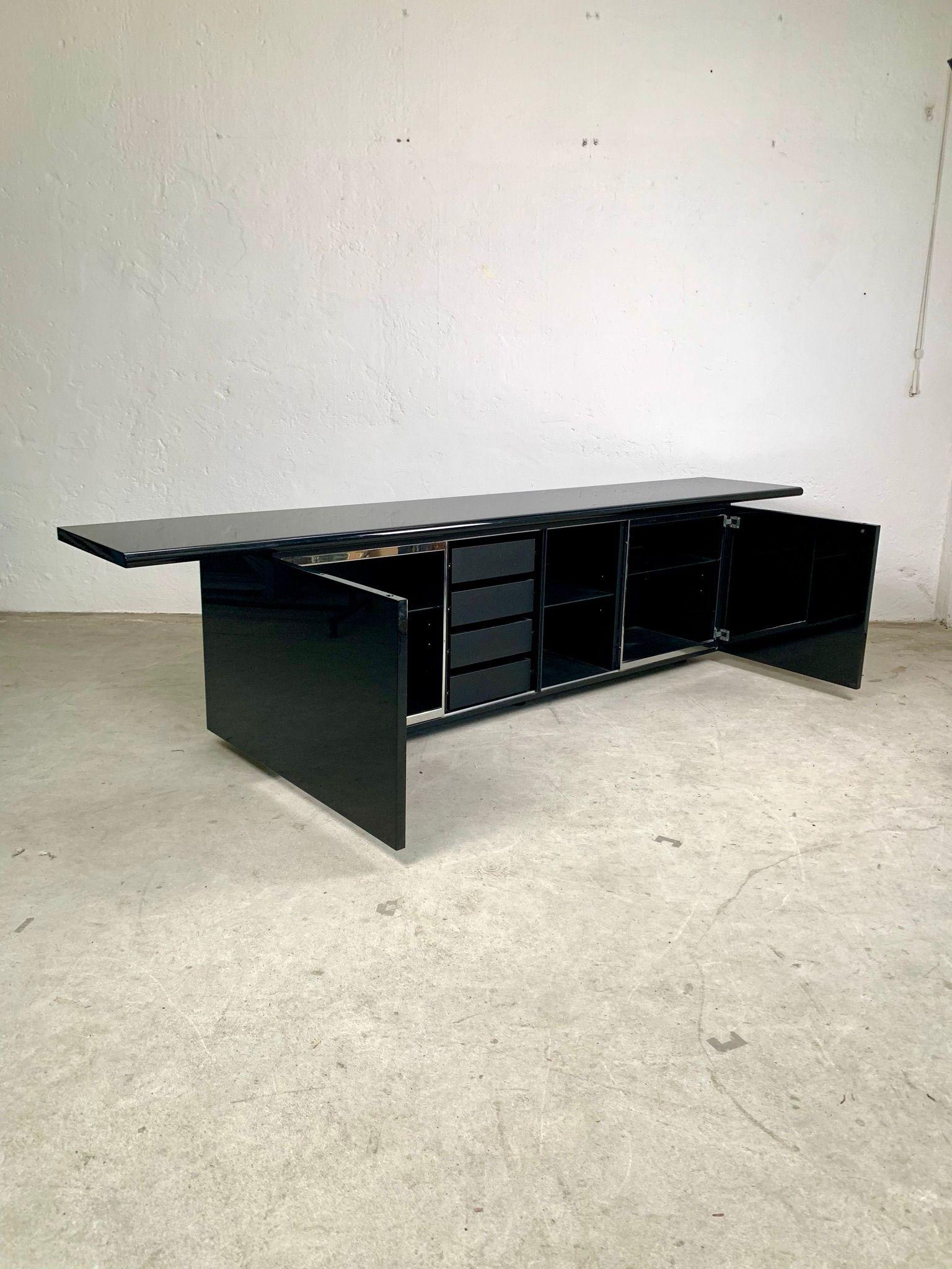 Late 20th Century Stoppino and Acerbis, Black lacquered two-door storage sideboard, 1977