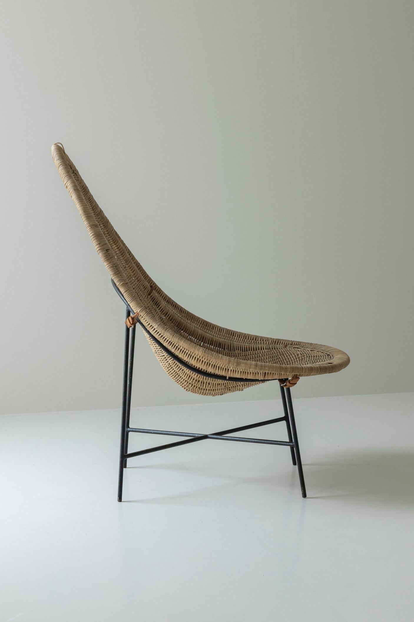 ‘Stora Kraal’ lounge chair by Kerstin Hörlin-Holmquist, Sweden 1950s 8