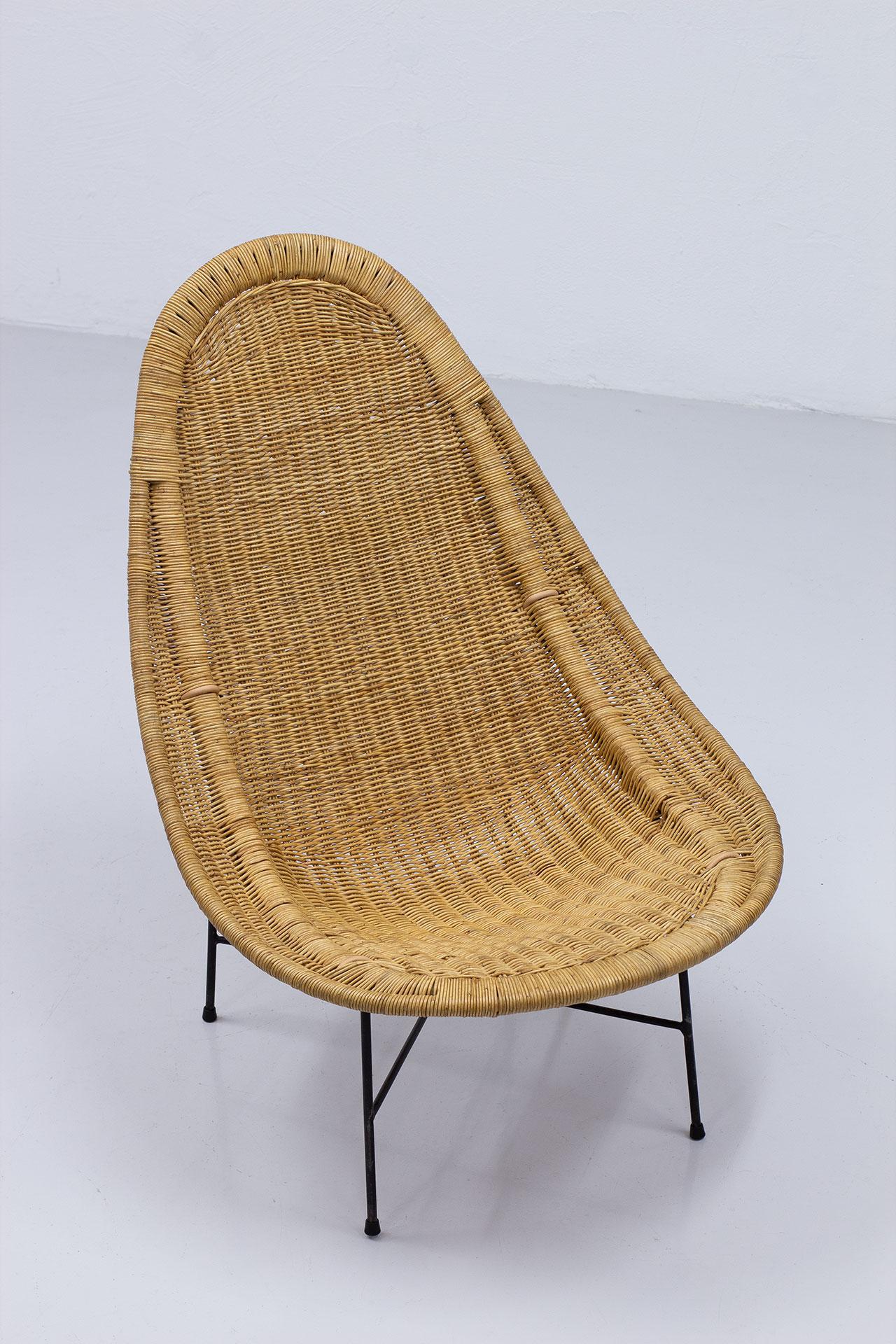 'Stora Kraal' Lounge Chair in Woven Cane by Kerstin Hörlin Holmquist, Sweden In Good Condition For Sale In Stockholm, SE