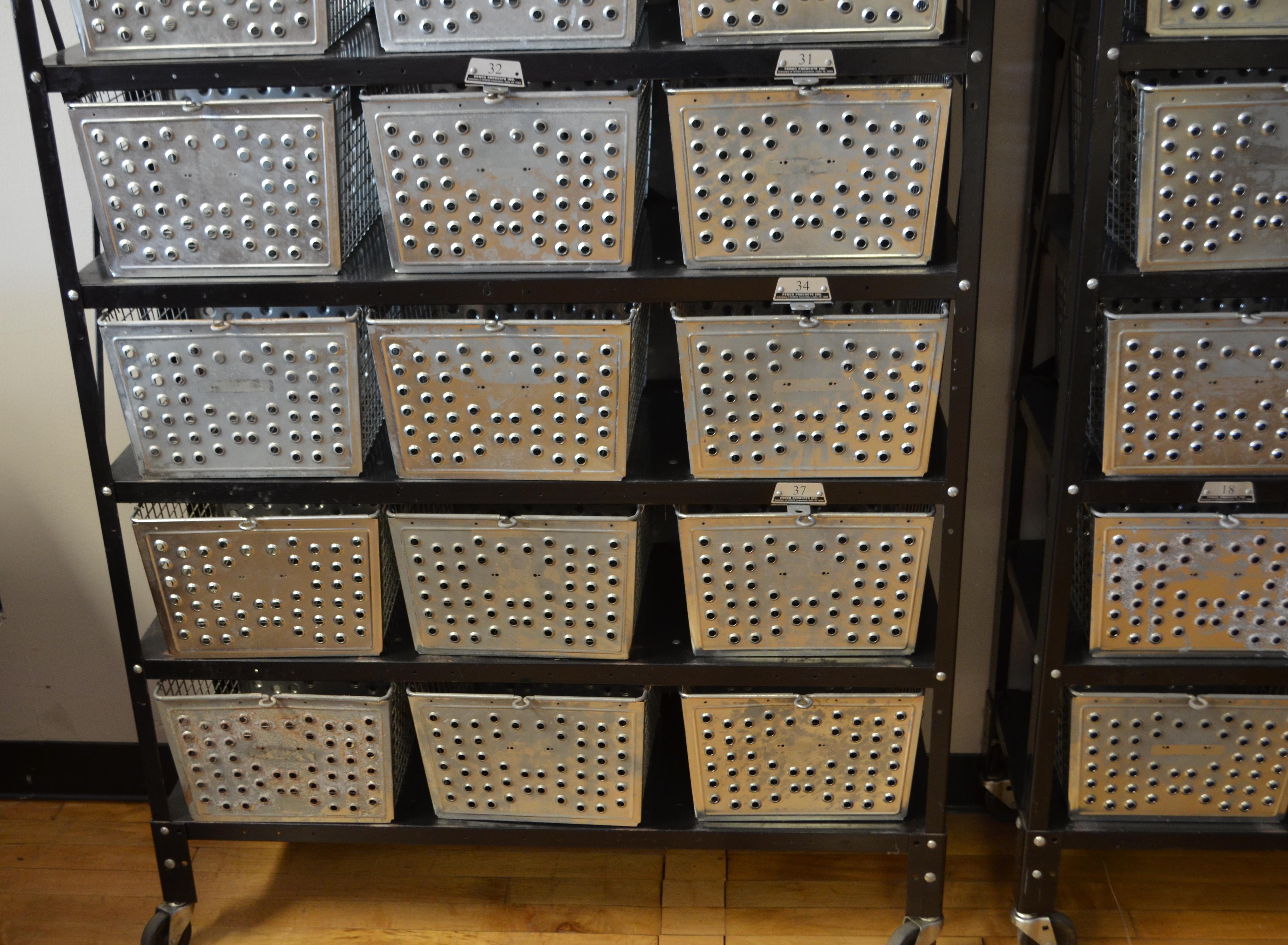 Storage Unit of 21 Swim Locker Wire Baskets on Wheeled Steel Rack For Sale 5