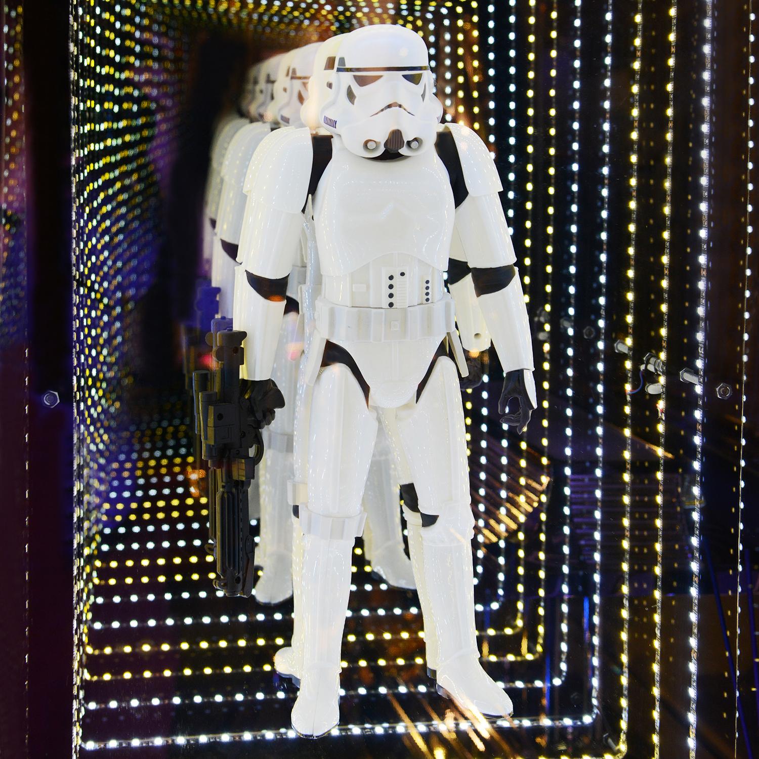 Mirror Wall Decoration Stormtrooper Low made with led 
lights with mirrored glass and plexiglass creating an infiny 
mirrored effect. With lacquered resin white stormtrooper 
Star Wars. Exceptional piece made in 2023 by Raphael Fenice.