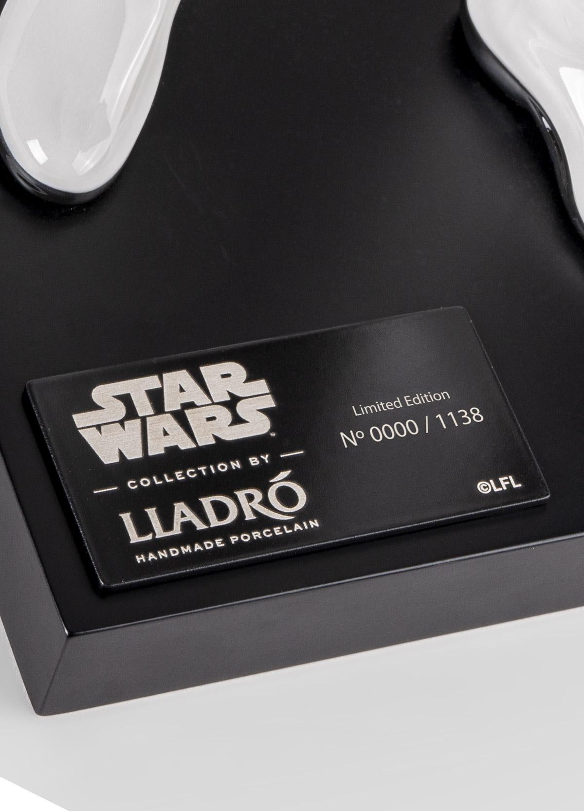 XXI secolo e contemporaneo Scultura di Stormtrooper. Edizione limitata in vendita