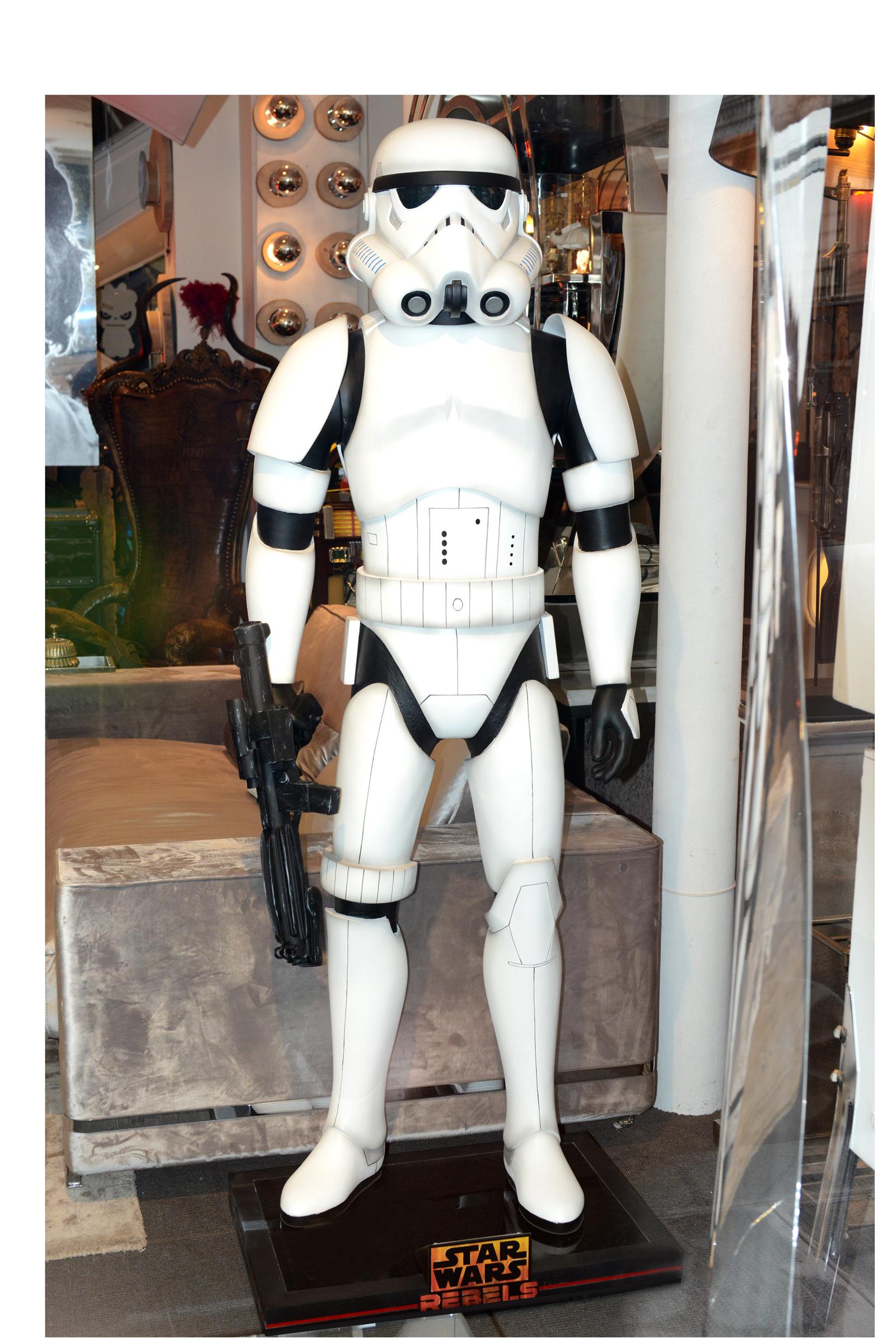 Stormtrooper mit geradem Arm, lebensgroß, lizenzierte Star Wars Figur,
Lucas-Film, in limitierter Auflage von 333 Stück. Aus Glasfaser.