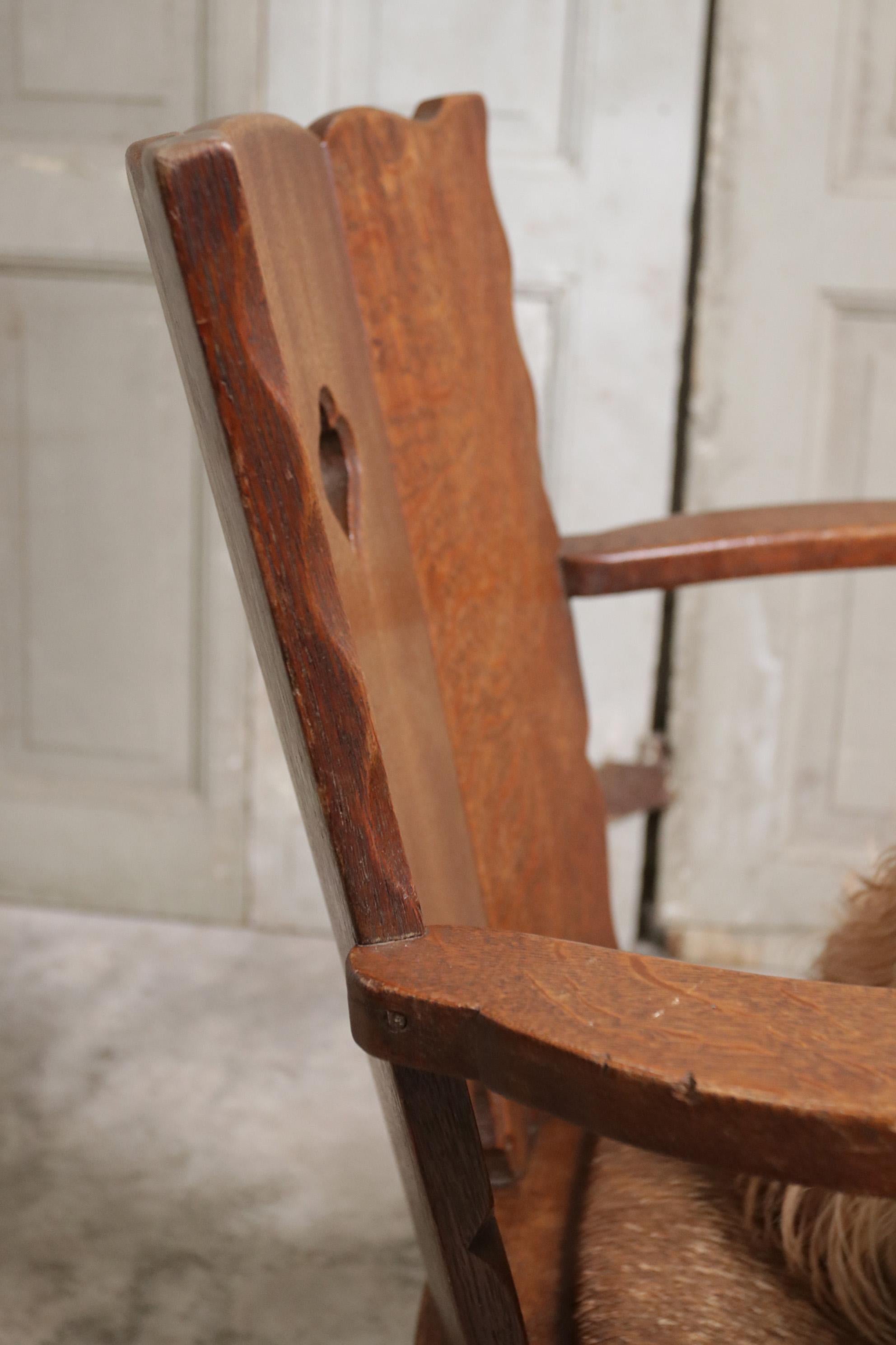 Story Book Dutch Brutalist Wabi Sabi Oak and Rush Fire place Lounge Chair In Good Condition In Boven Leeuwen, NL