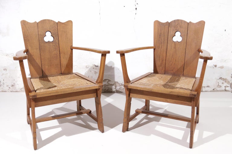 Story Book Pair of Dutch Brutalist Oak and Rush Throne-Like Lounge Chairs For Sale 5