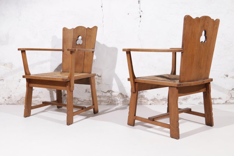 Story Book Pair of Dutch Brutalist Oak and Rush Throne-Like Lounge Chairs For Sale 9