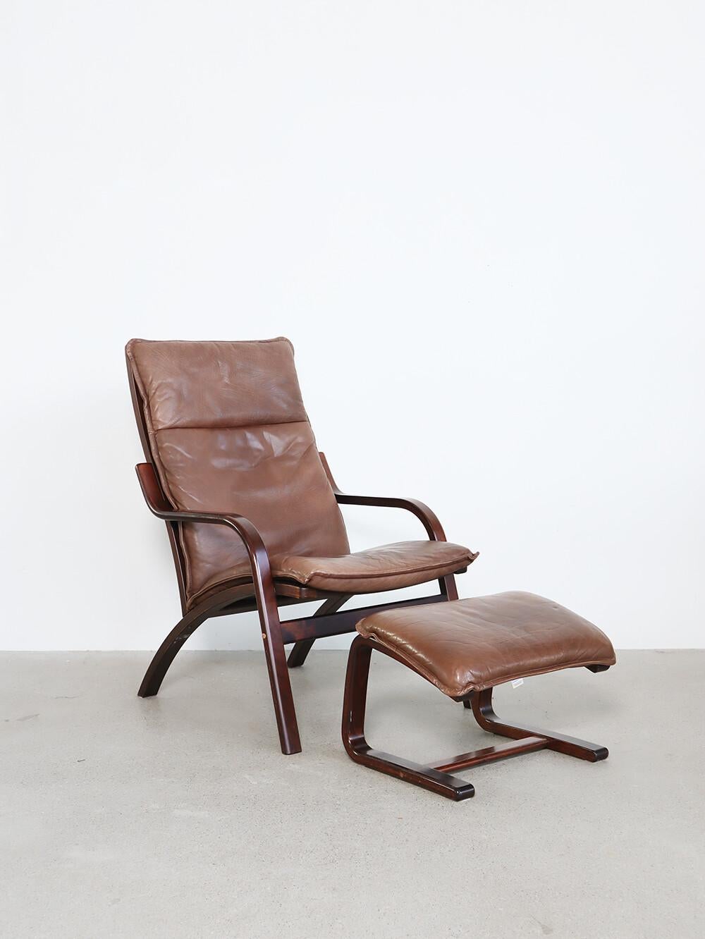 Mid-Century Modern Stouby Bentwood Lounge Chair with ottoman For Sale