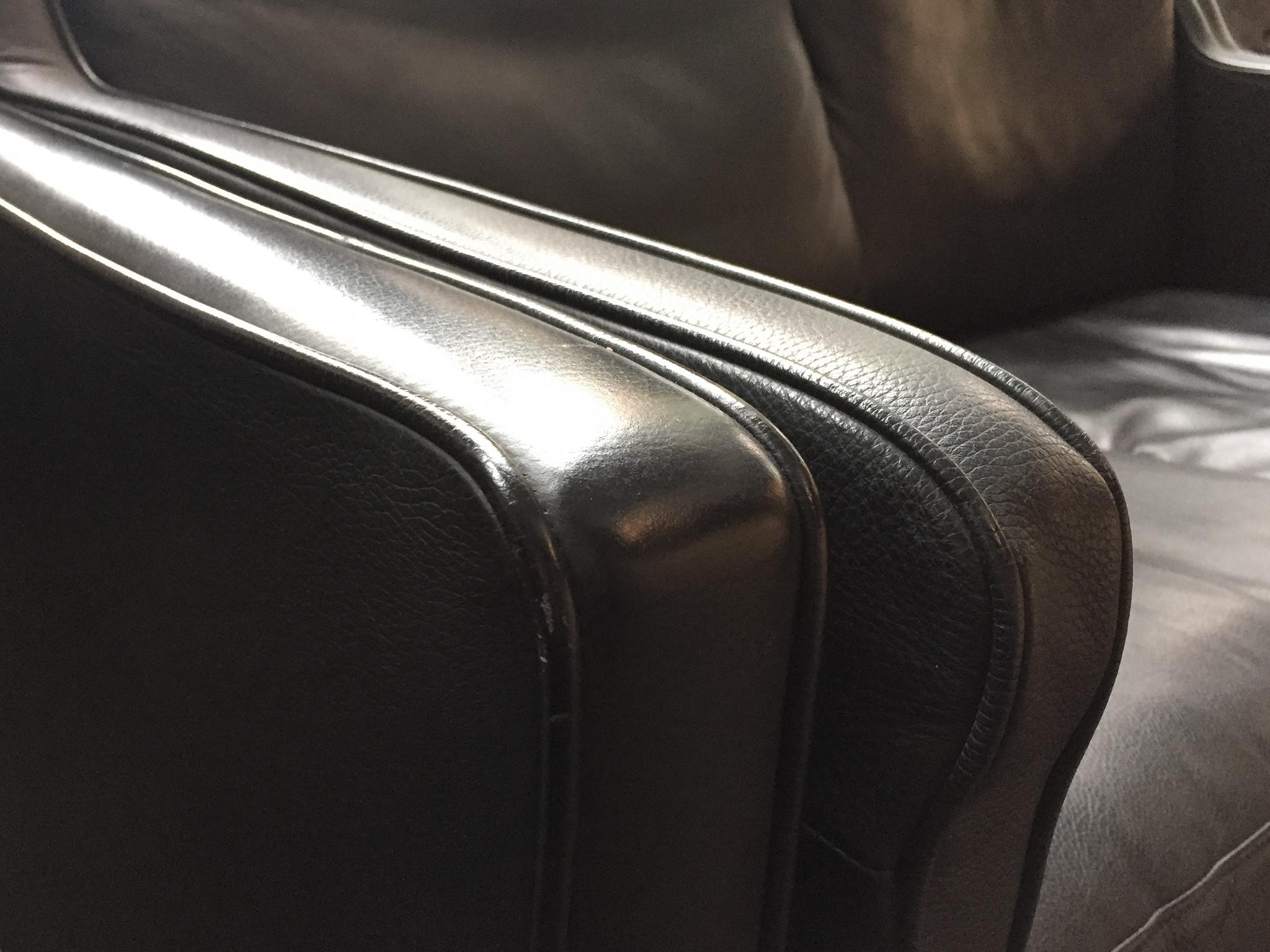 Stouby Black Leather Settee in the Style of Børge Mogensen 1