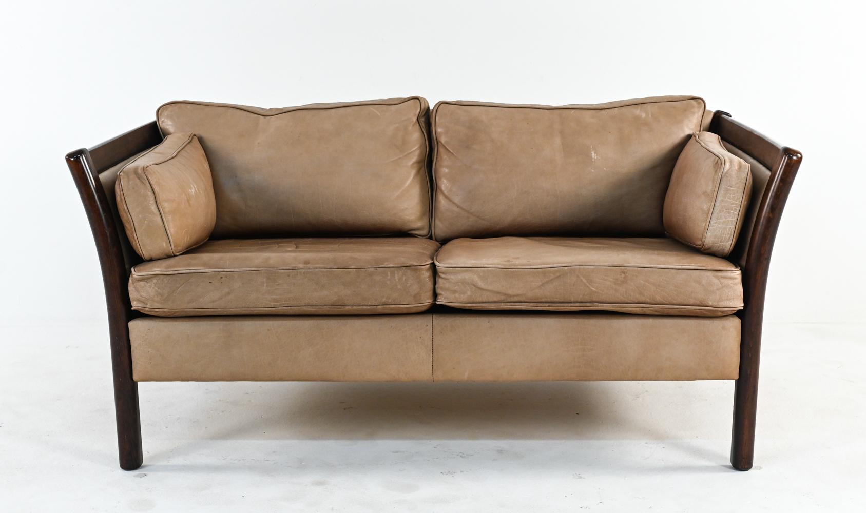 Stouby Danish Modern Leather Sofa & Loveseat 5