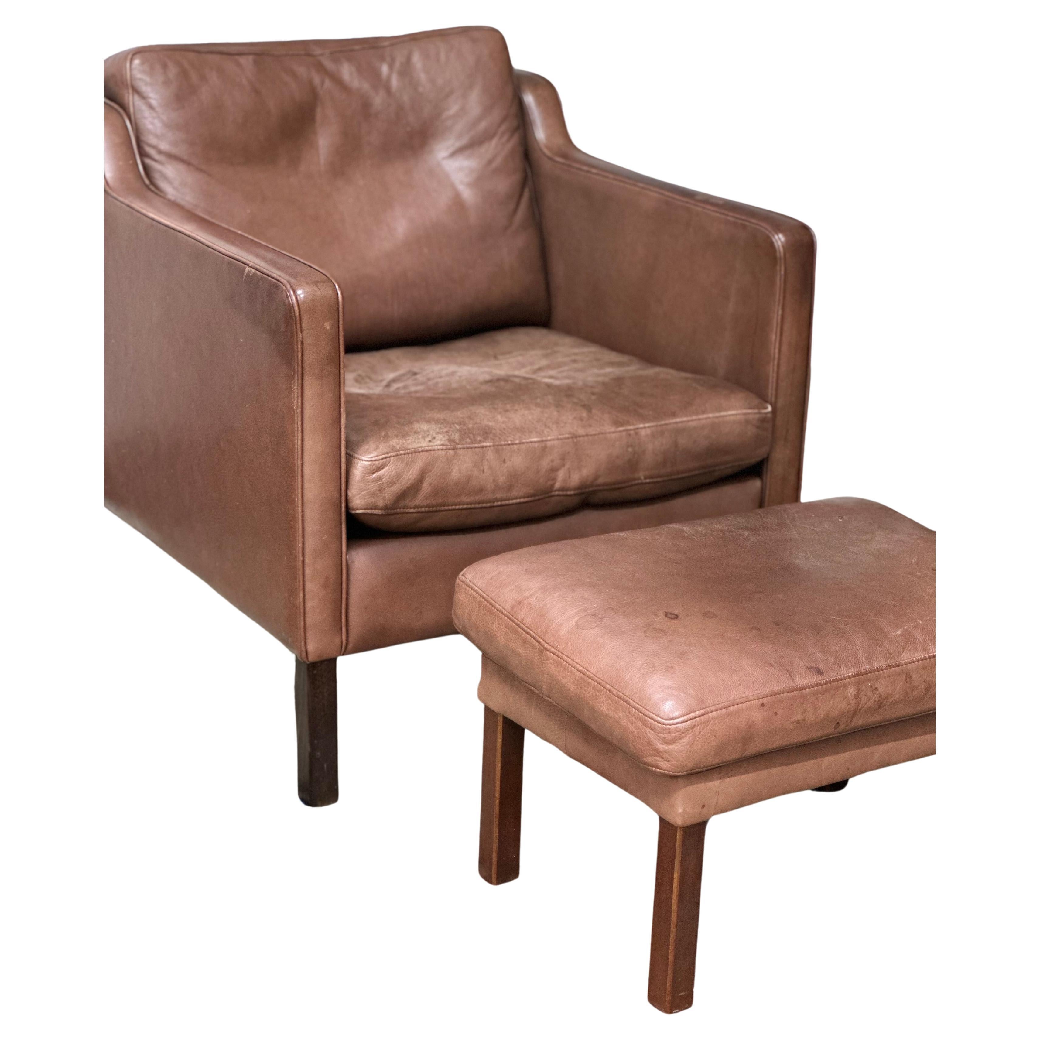 Stouby Lounge Chair with Ottoman For Sale