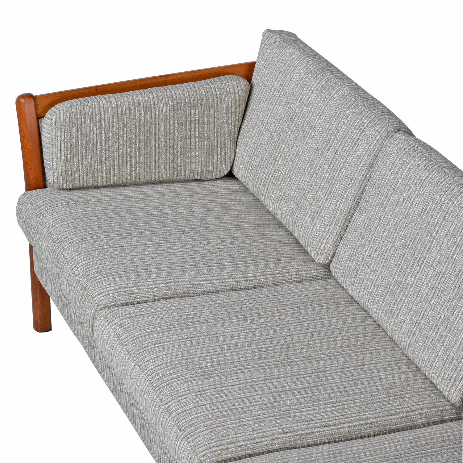 sofa stouby