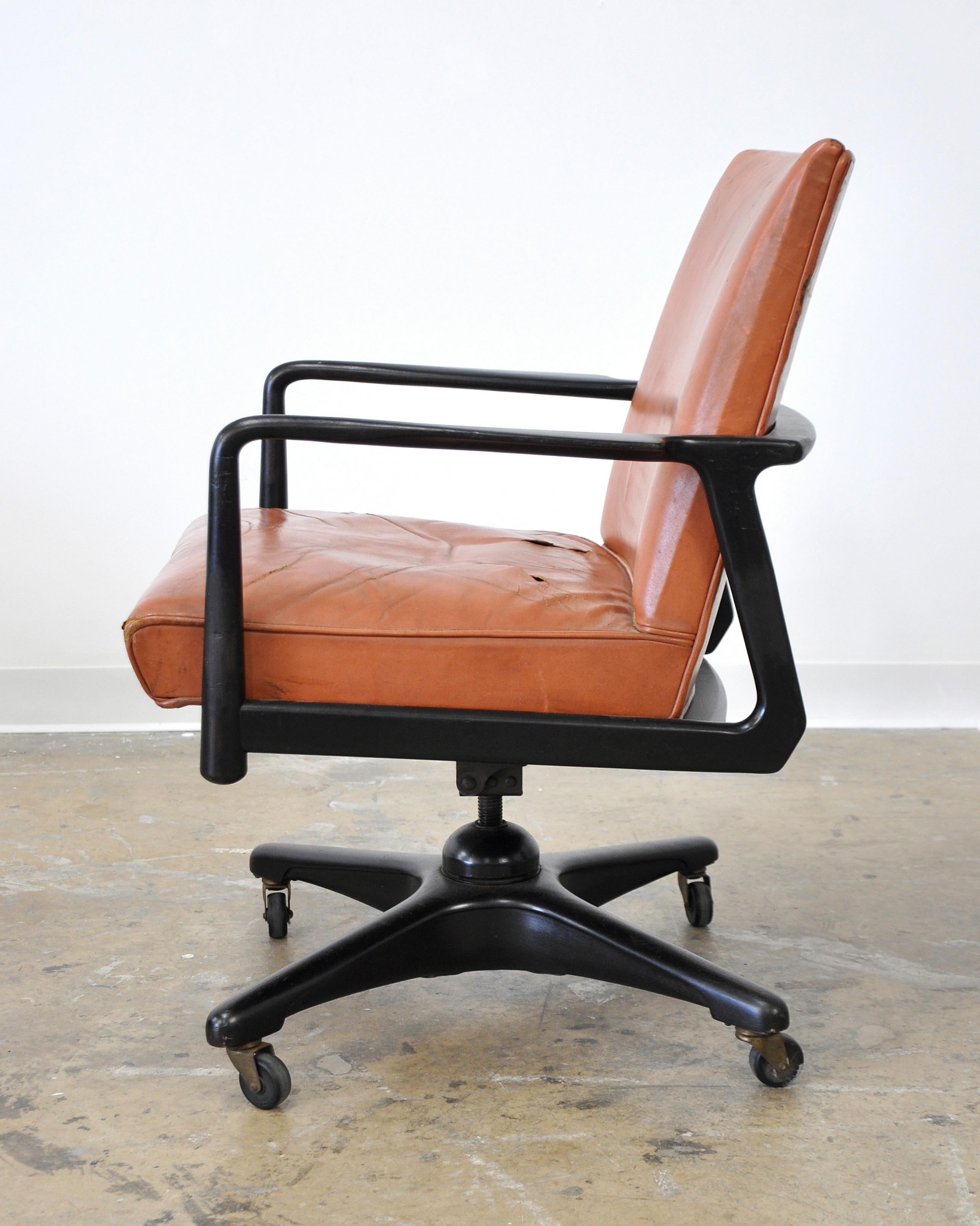 Mid-Century Modern Stow and Davis Ebonized Walnut and Leather Desk Chair