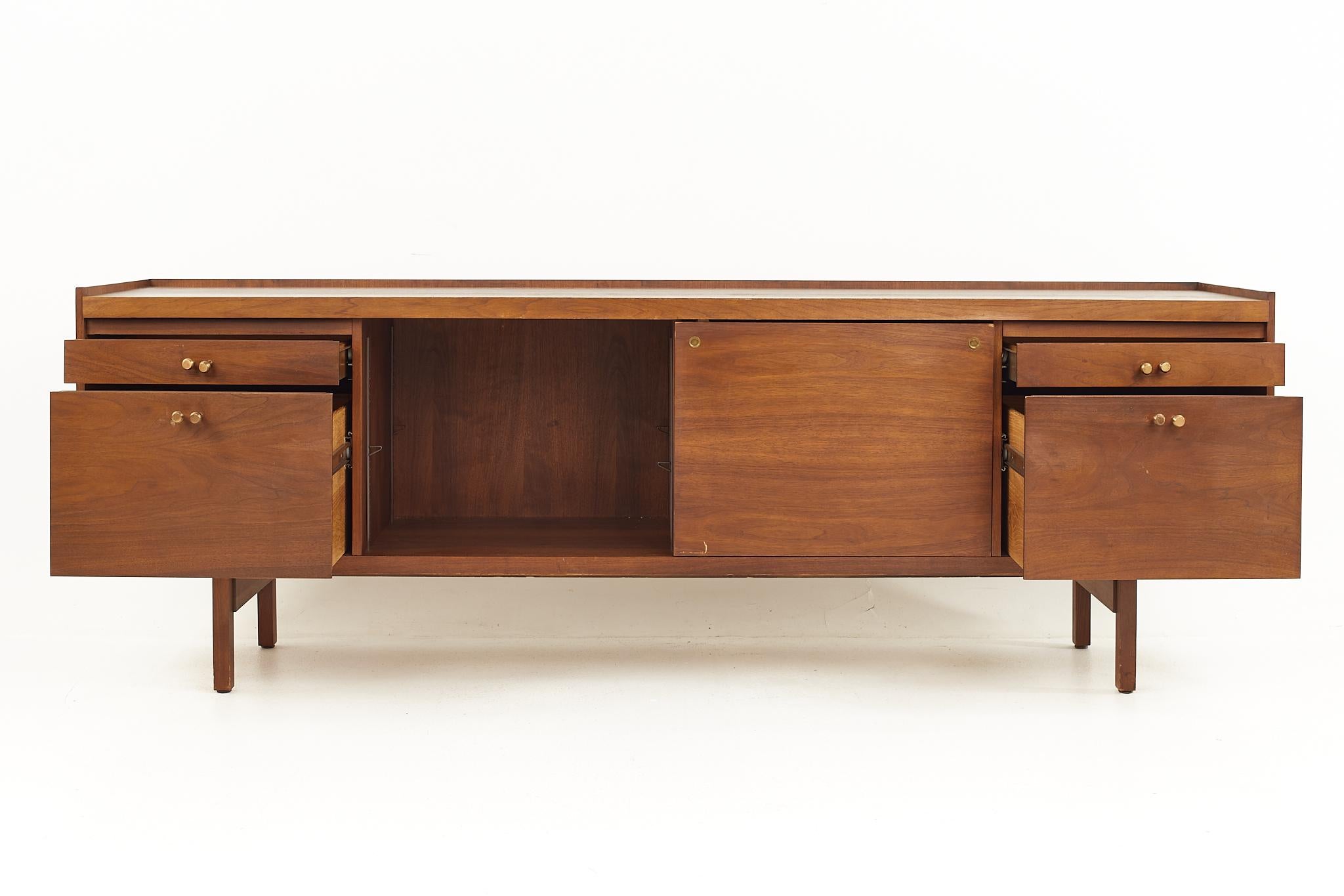 Stow and Davis Mid-Century Walnut and Brass Sideboard Credenza 5