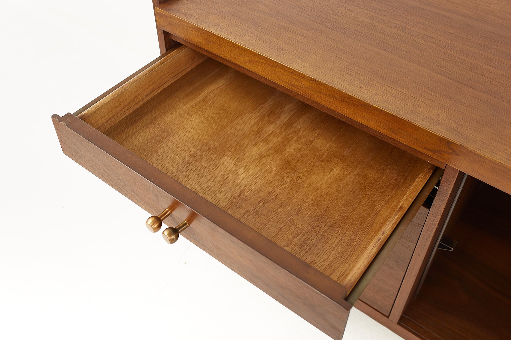 Stow and Davis Mid-Century Walnut and Brass Sideboard Credenza 6