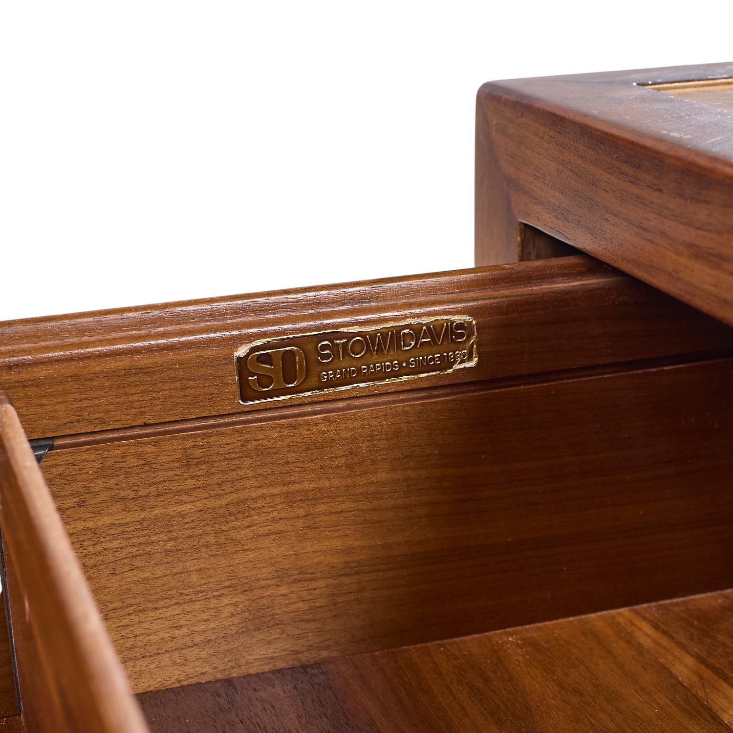 Stow Davis Mid Century Burlwood and Walnut Executive Desk For Sale 3