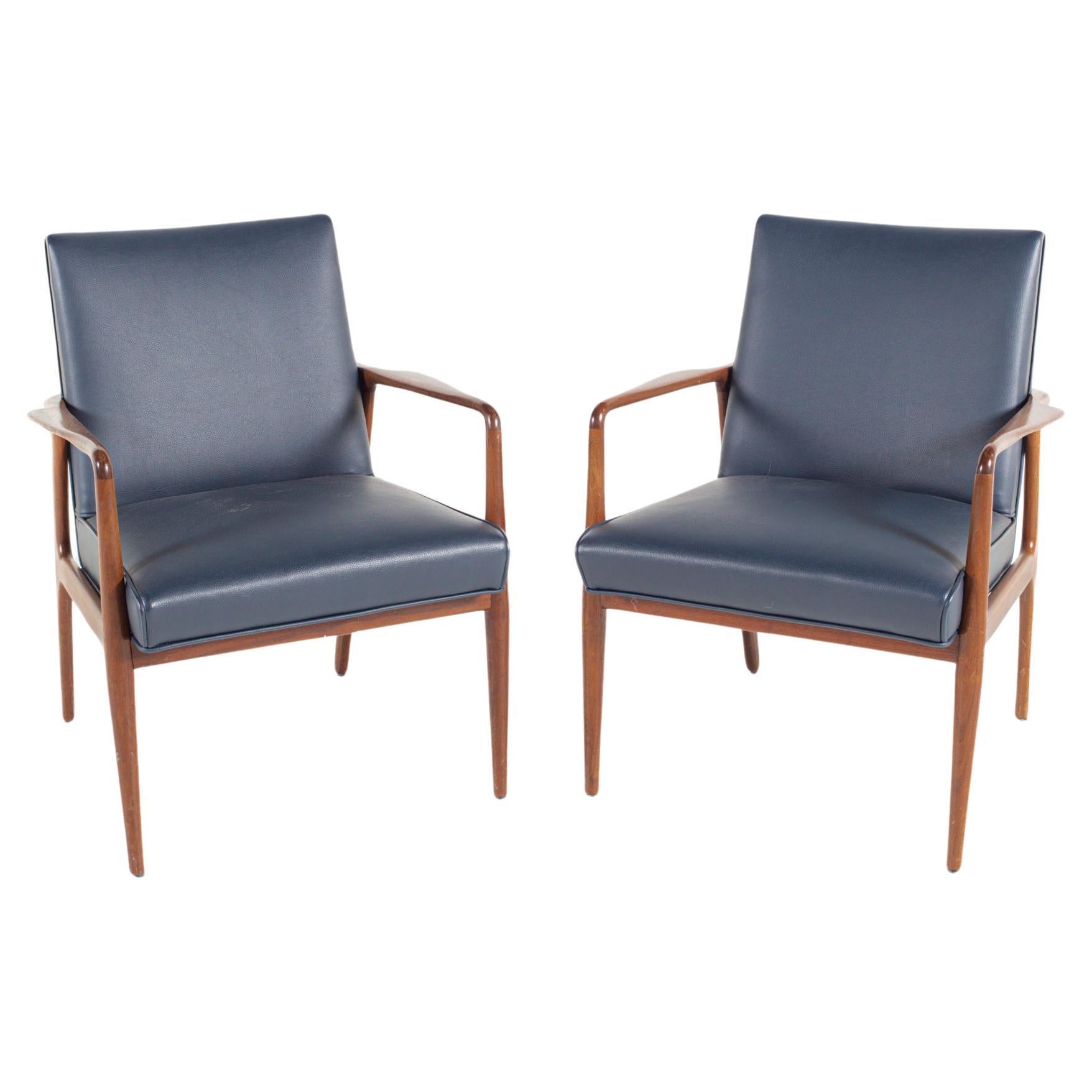 Stow Davis Mid Century Lounge Chairs - Pair For Sale