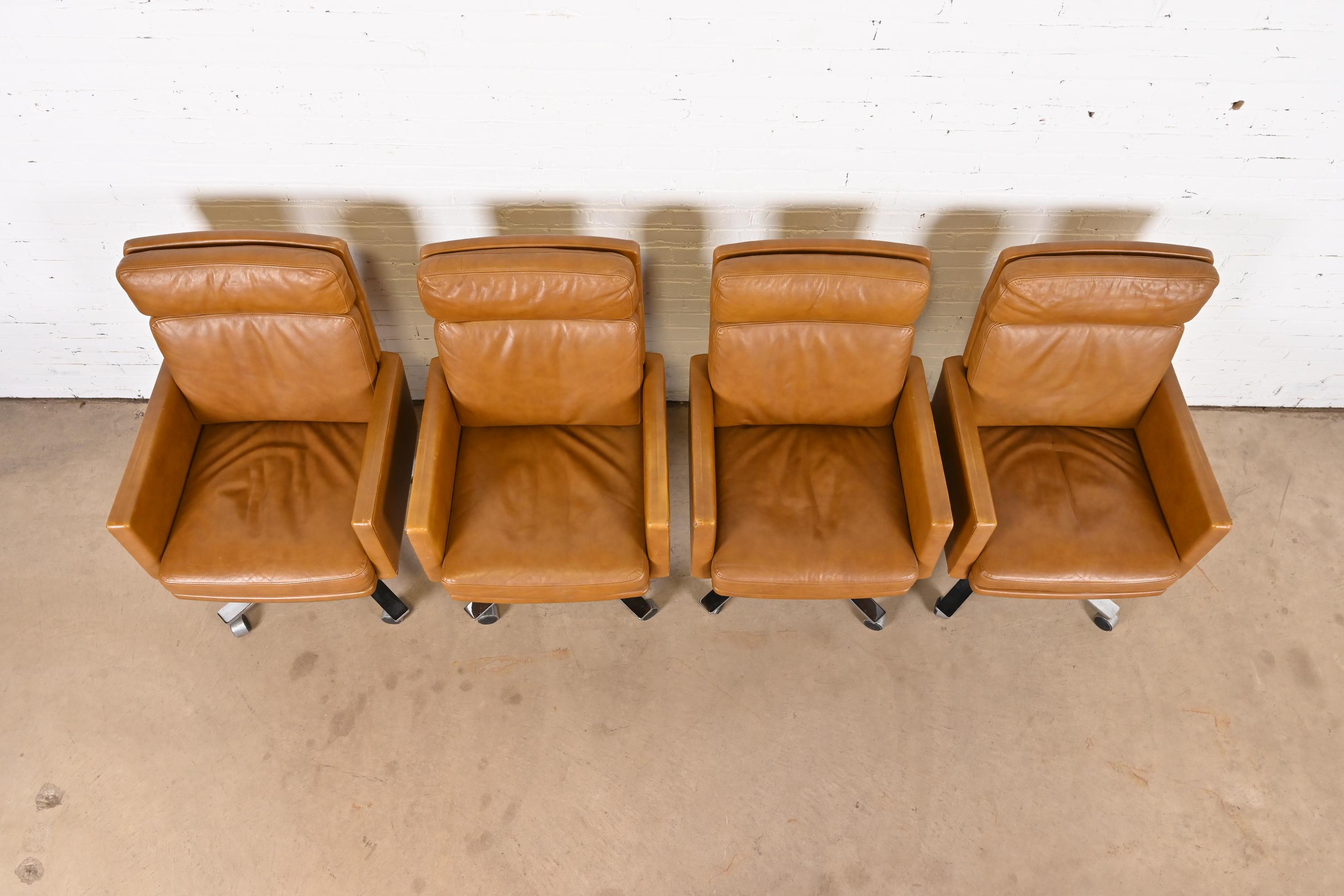 Mid-20th Century Stow Davis Mid-Century Modern Leather Executive Swivel Desk Chairs, Set of Four For Sale