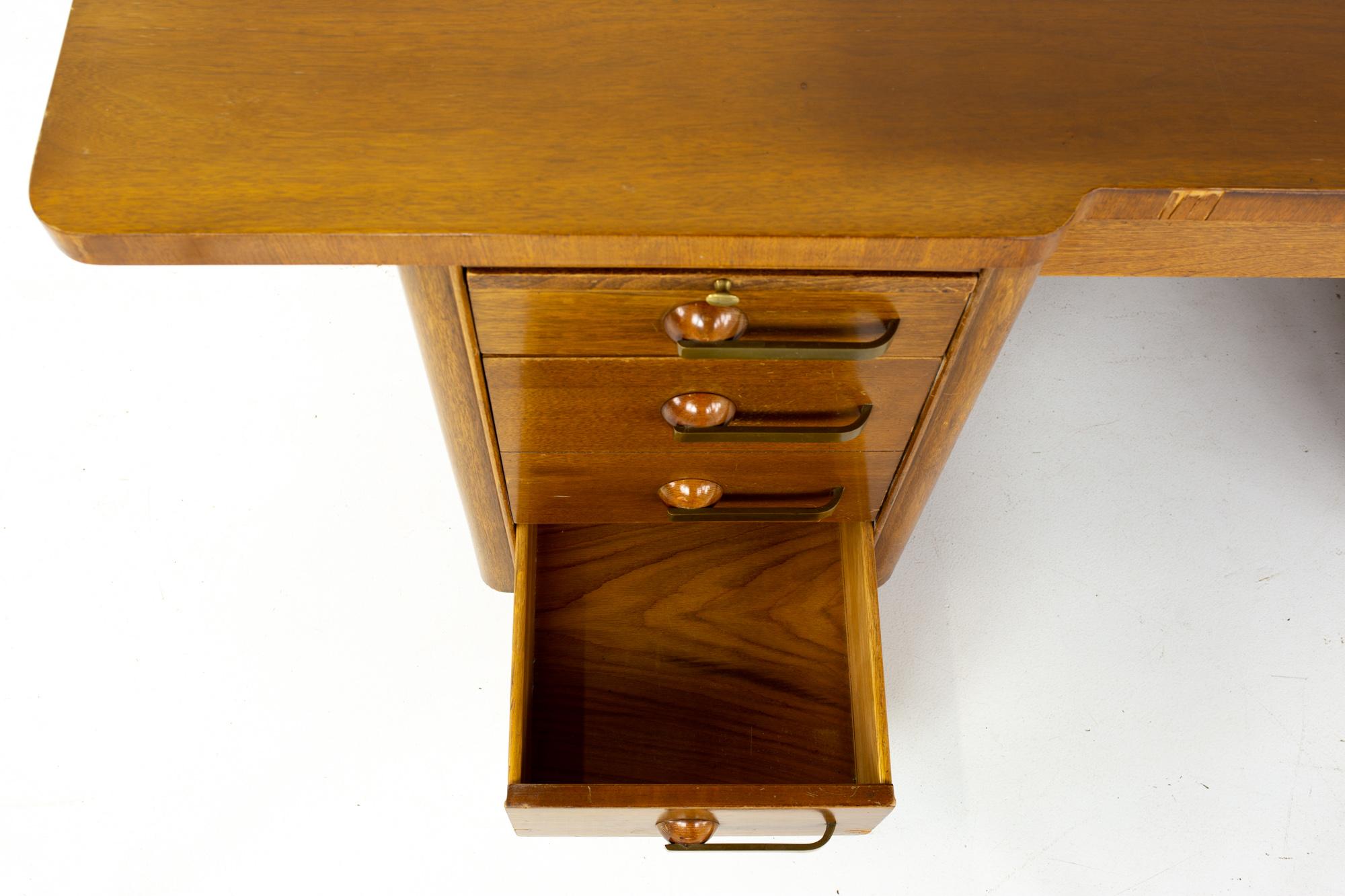 Stow Davis Mid Century Walnut and Brass Executive Desk 5