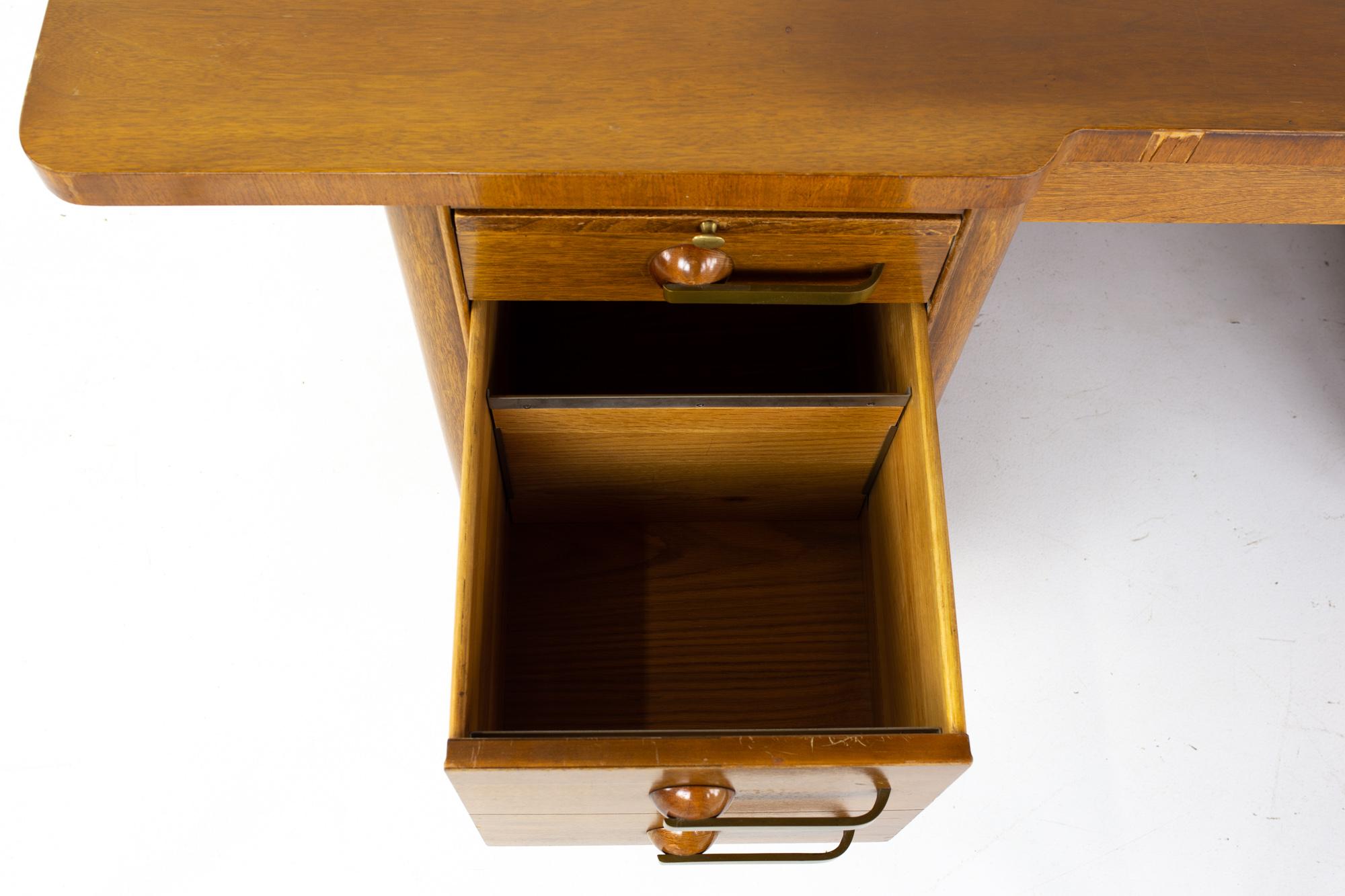 Stow Davis Mid Century Walnut and Brass Executive Desk 6