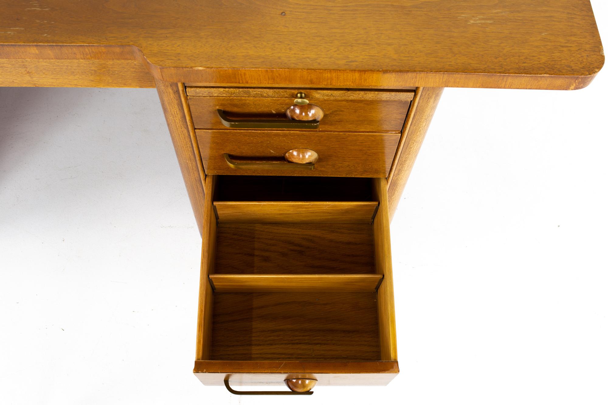 Stow Davis Mid Century Walnut and Brass Executive Desk 9