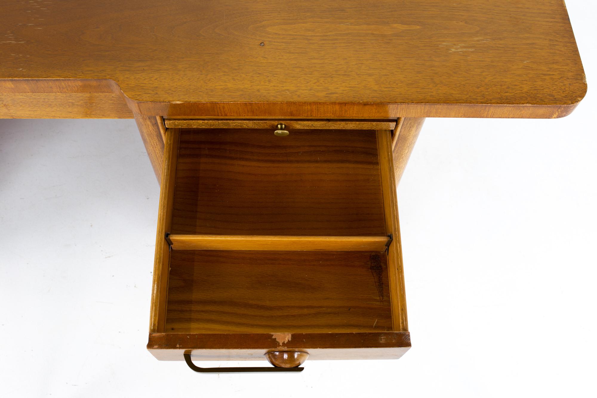 Stow Davis Mid Century Walnut and Brass Executive Desk 11