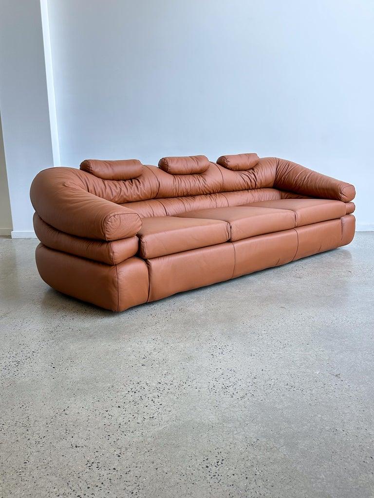 italien Canapé « Straccio » de De Pass, D'Urbino, Lomazzi pour Zanotta Three Seater Cognac en vente